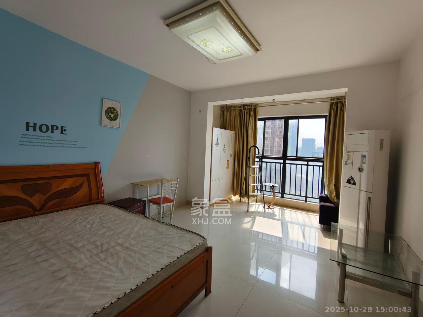 运通尊苑  4室1厅2卫    2300.0元/月室内图