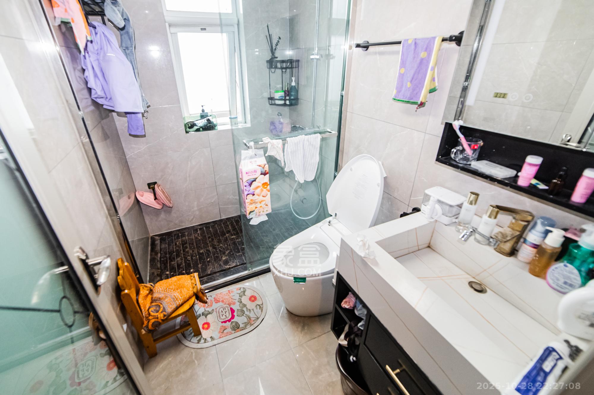 北辰三角洲C3区  3室2厅2卫    228.0万 北辰三角洲C3区  3室2厅2卫    228.0万卫生间