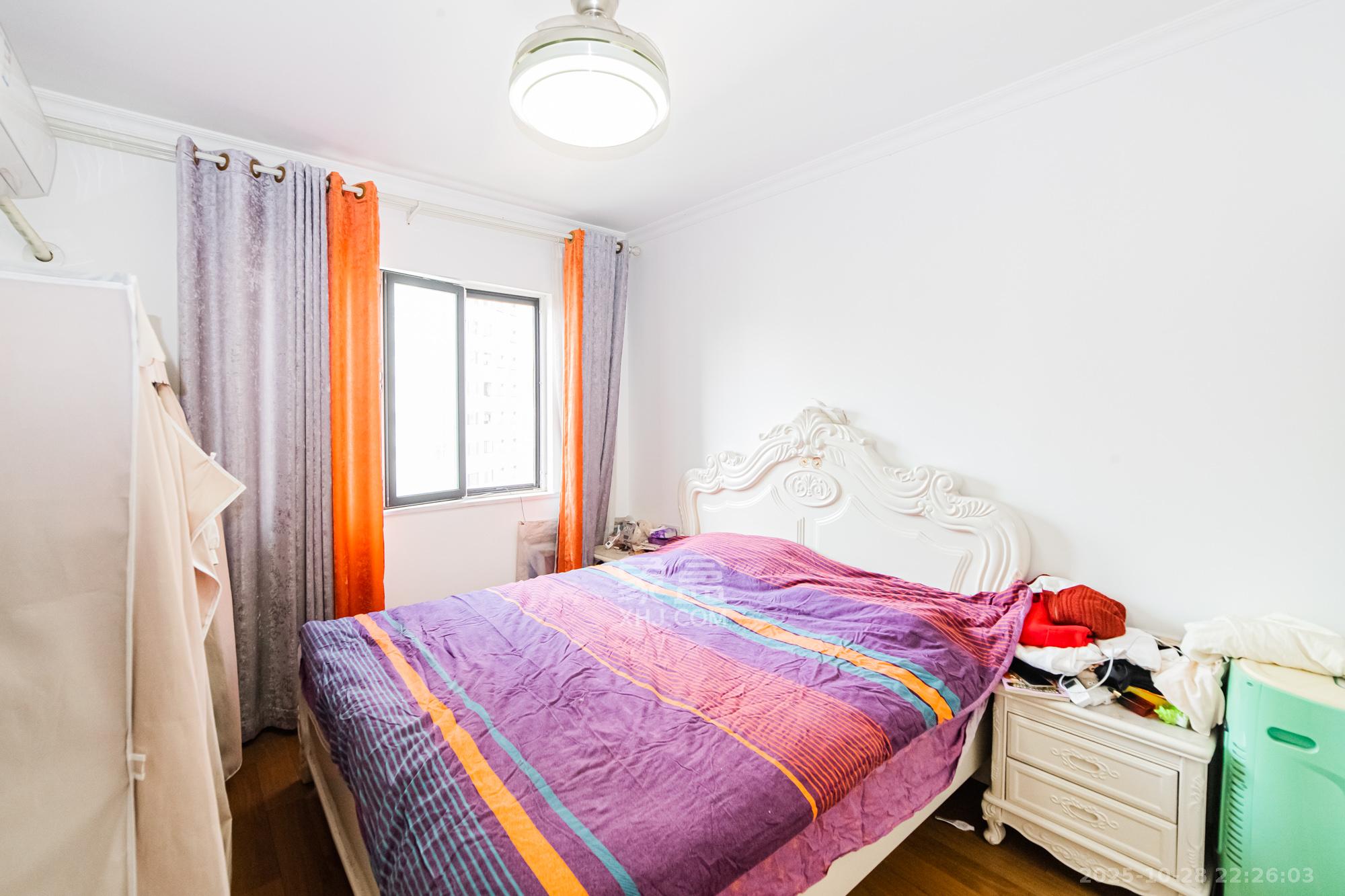 北辰三角洲E4区  3室1厅1卫    125.0万卧室