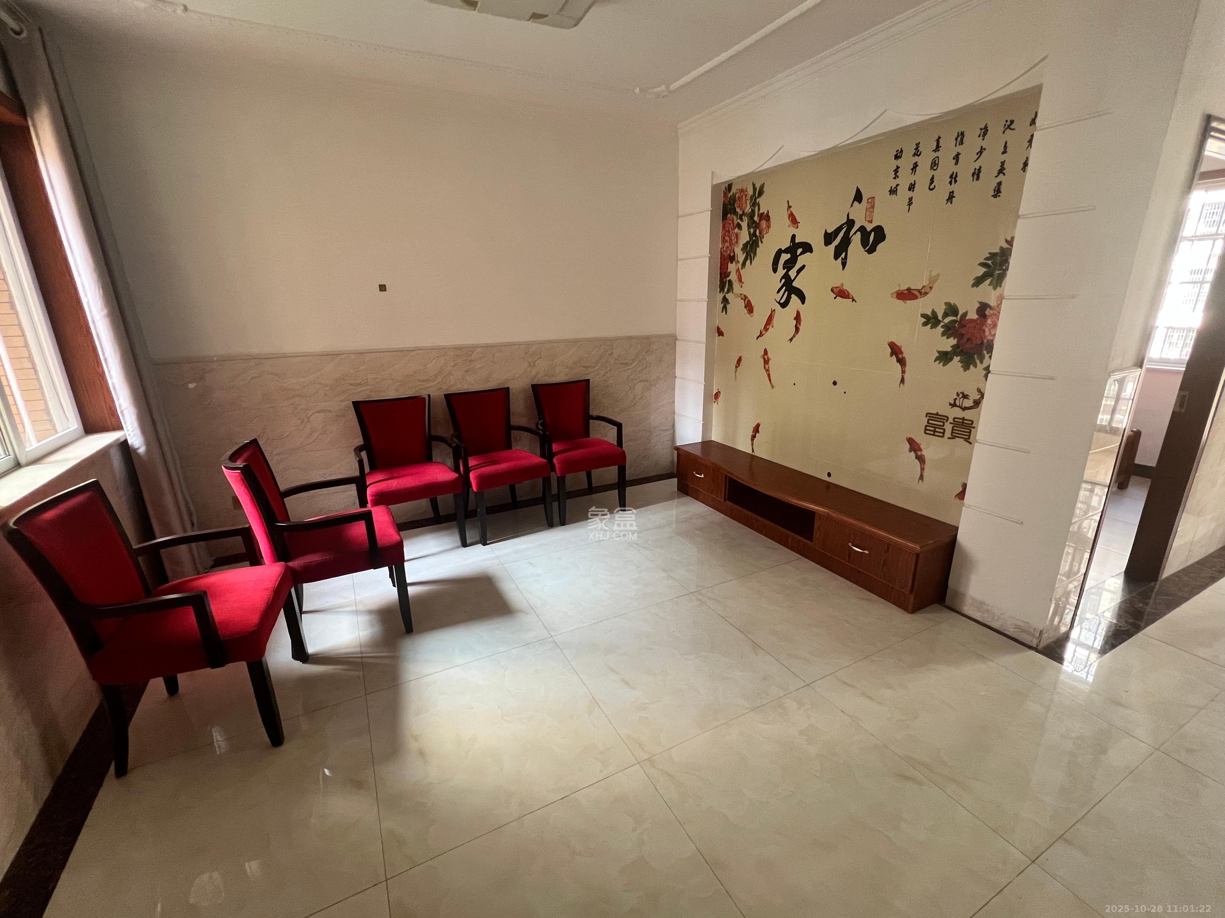 和馨园 3室1厅2卫 2200.0元/月 和馨园 3室1厅2卫 2200.0元/月室内图