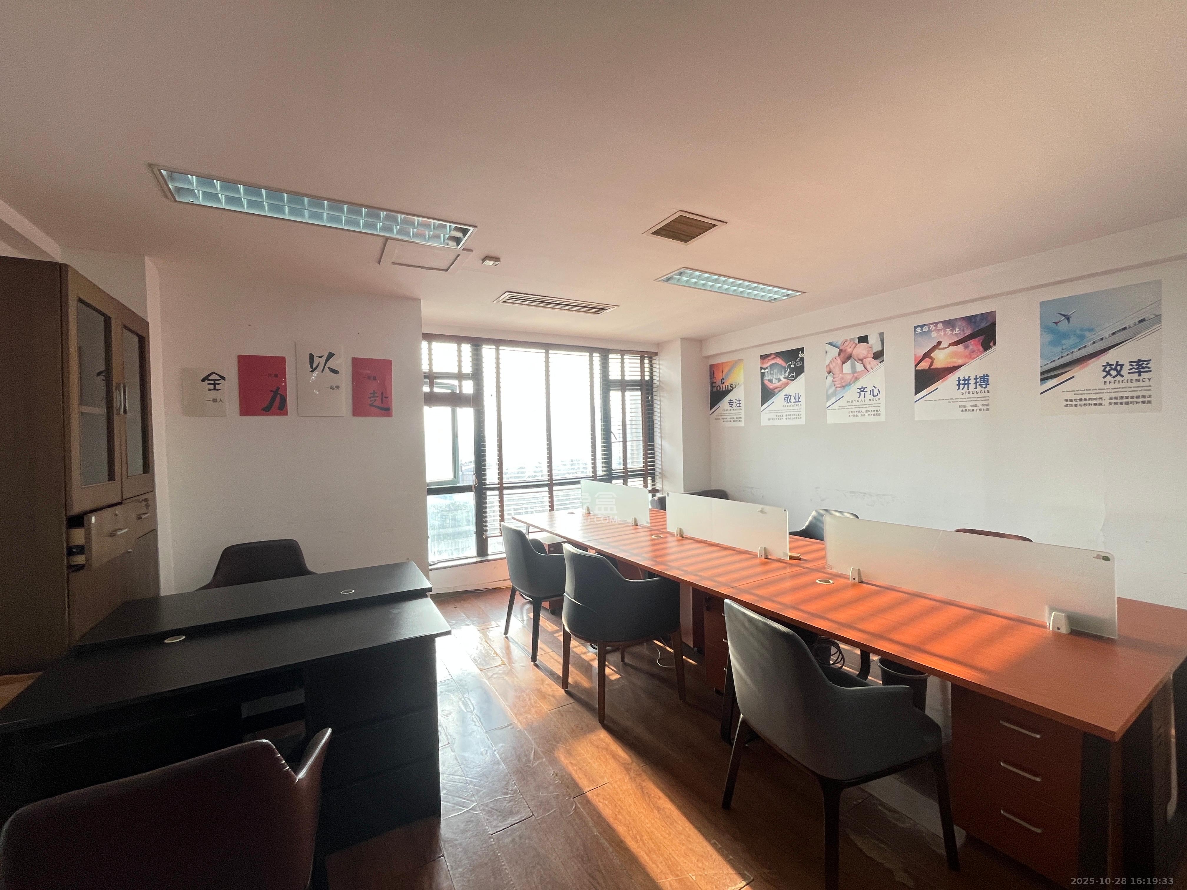 华翼府   168.0㎡      4600.0元/月室内图