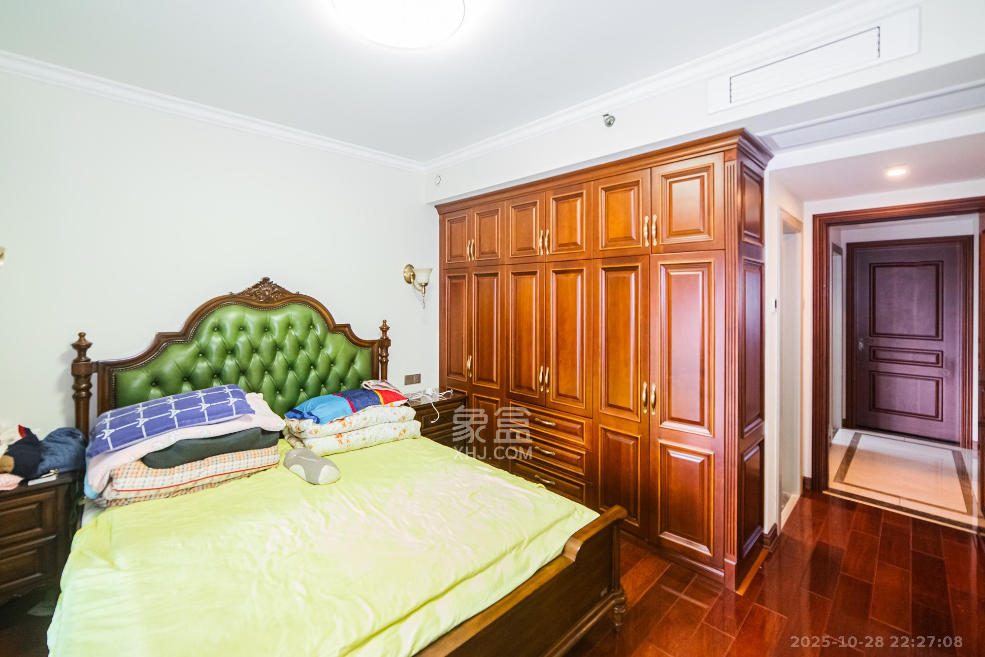 北辰三角洲C3区  3室2厅2卫    228.0万 北辰三角洲C3区  3室2厅2卫    228.0万卧室