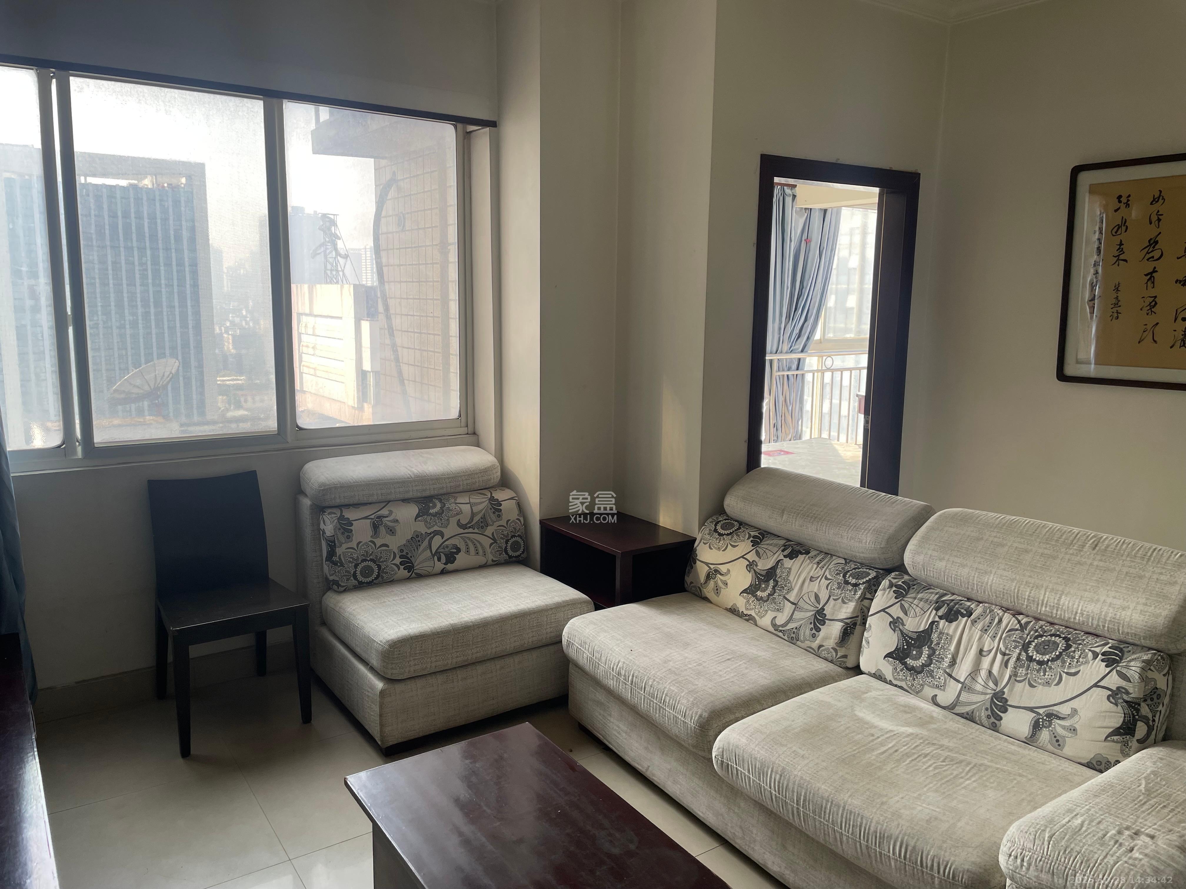 新楚天扶华庭 2室2厅1卫 2400.0元/月 新楚天扶华庭 2室2厅1卫 2400.0元/月室内图