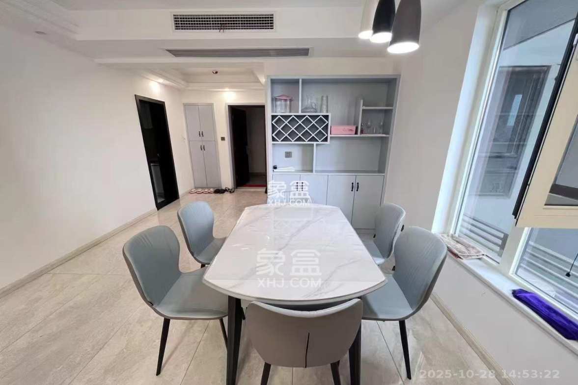 北辰三角洲B2E2区 3室2厅1卫 4200.0元/月 北辰三角洲B2E2区 3室2厅1卫 4200.0元/月室内图