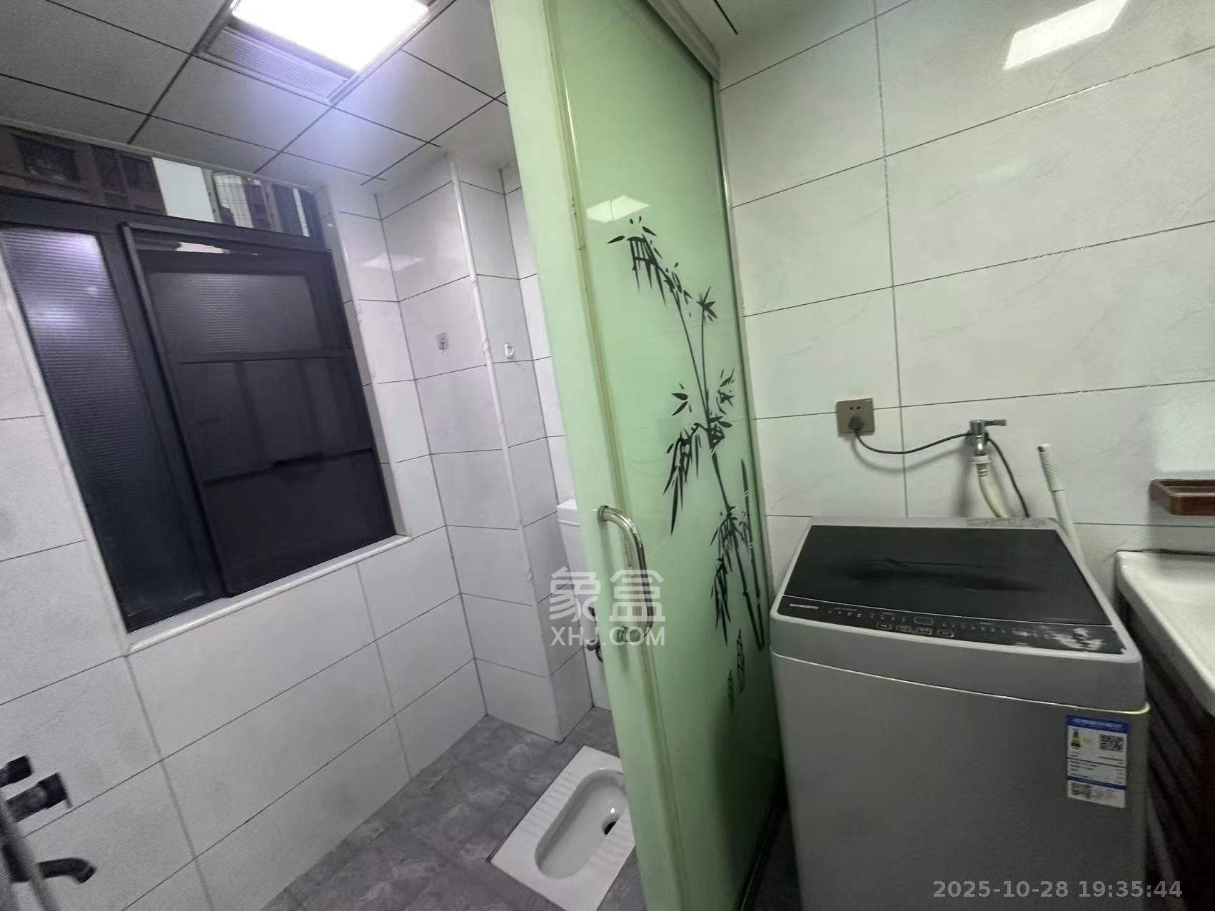 富洲滨江雅苑  3室2厅2卫    3900.0元/月室内图