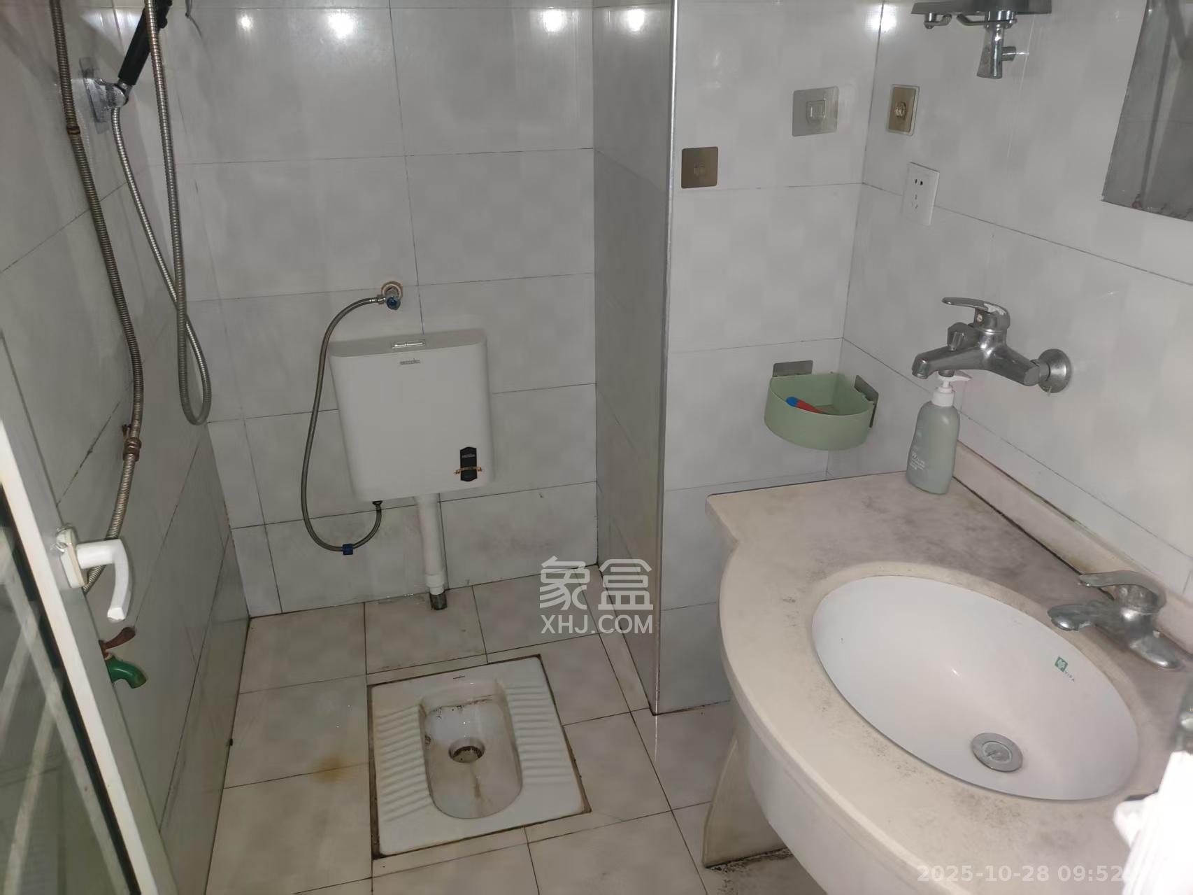 圆梦灰埠大市场  1室1厅1卫    1000.0元/月室内图