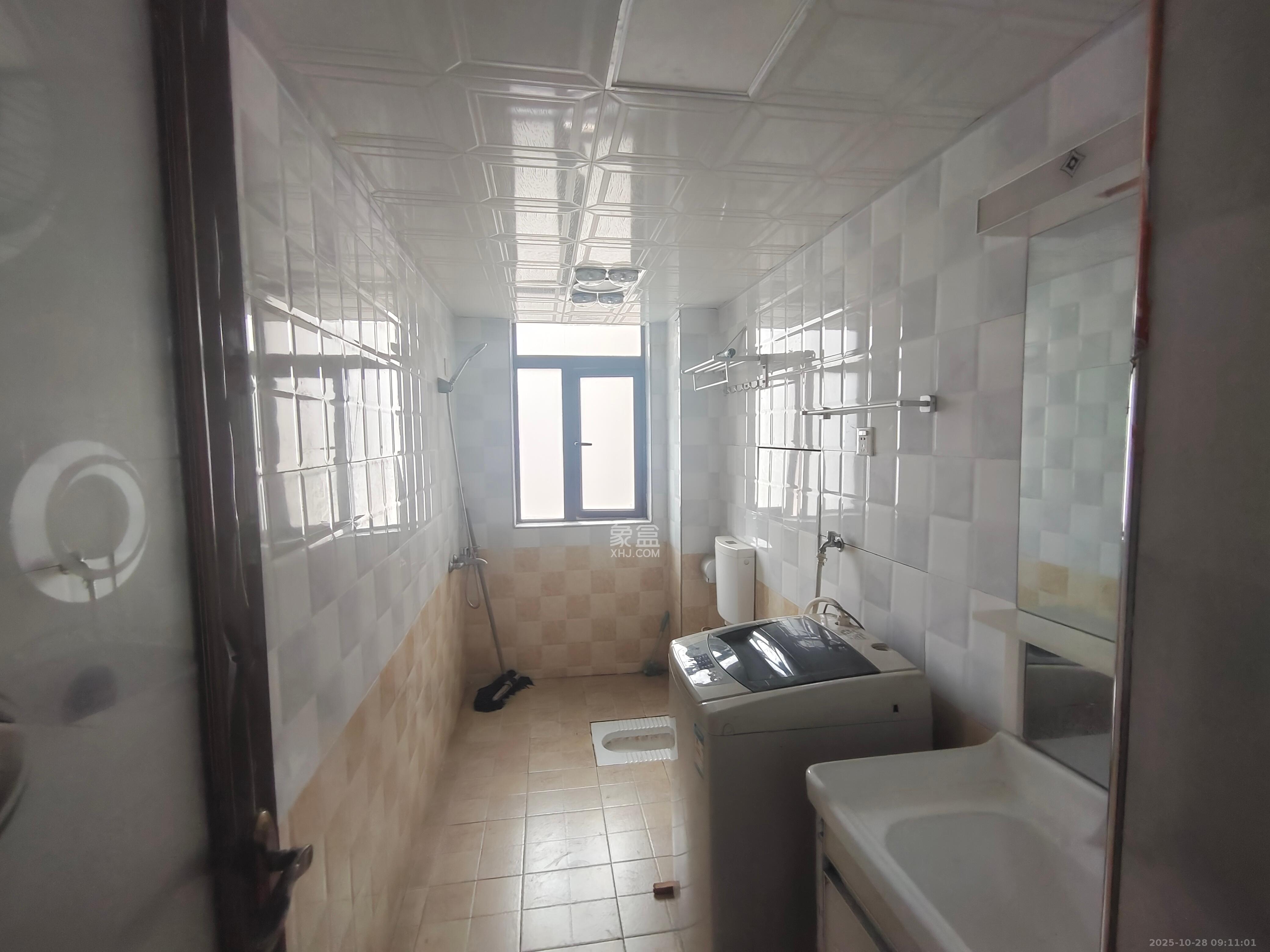 长沙县国土资源局宿舍  1室1厅1卫    1111.0元/月