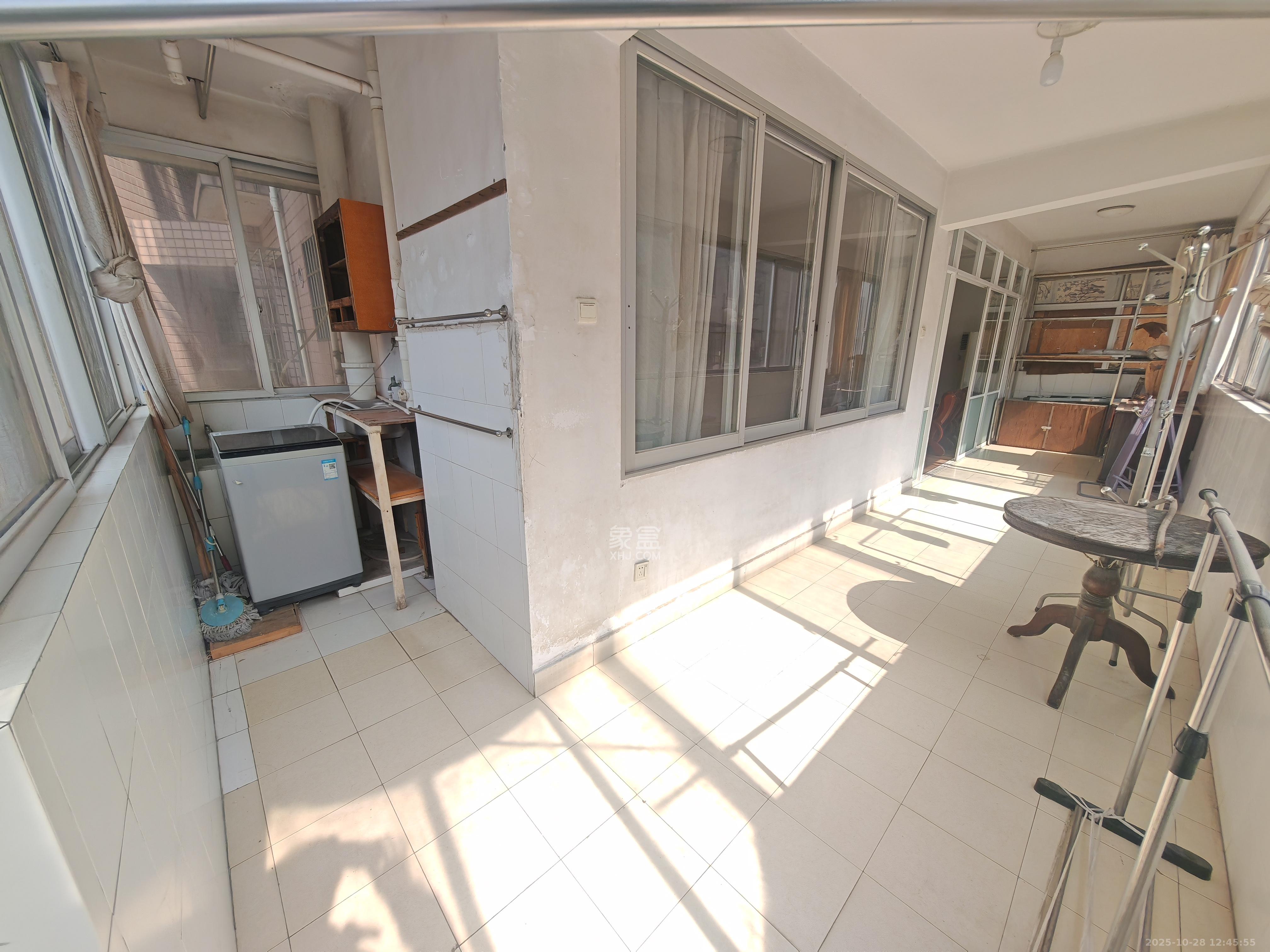 丰泉家园  3室2厅2卫    3000.0元/月 丰泉家园  3室2厅2卫    3000.0元/月室内图