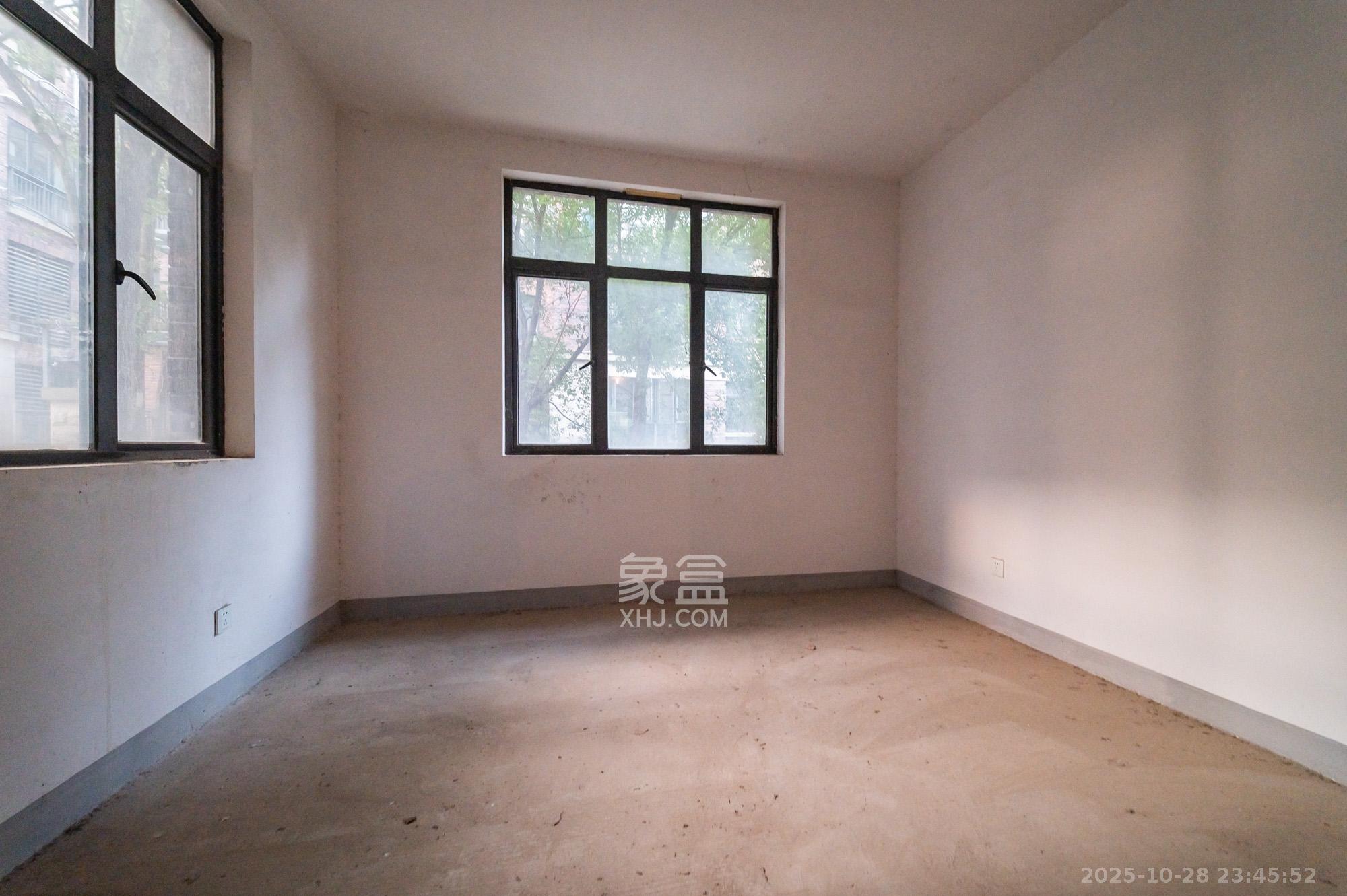 星湖湾一期洋房  4室2厅2卫    205.0万 星湖湾一期洋房  4室2厅2卫    205.0万其他