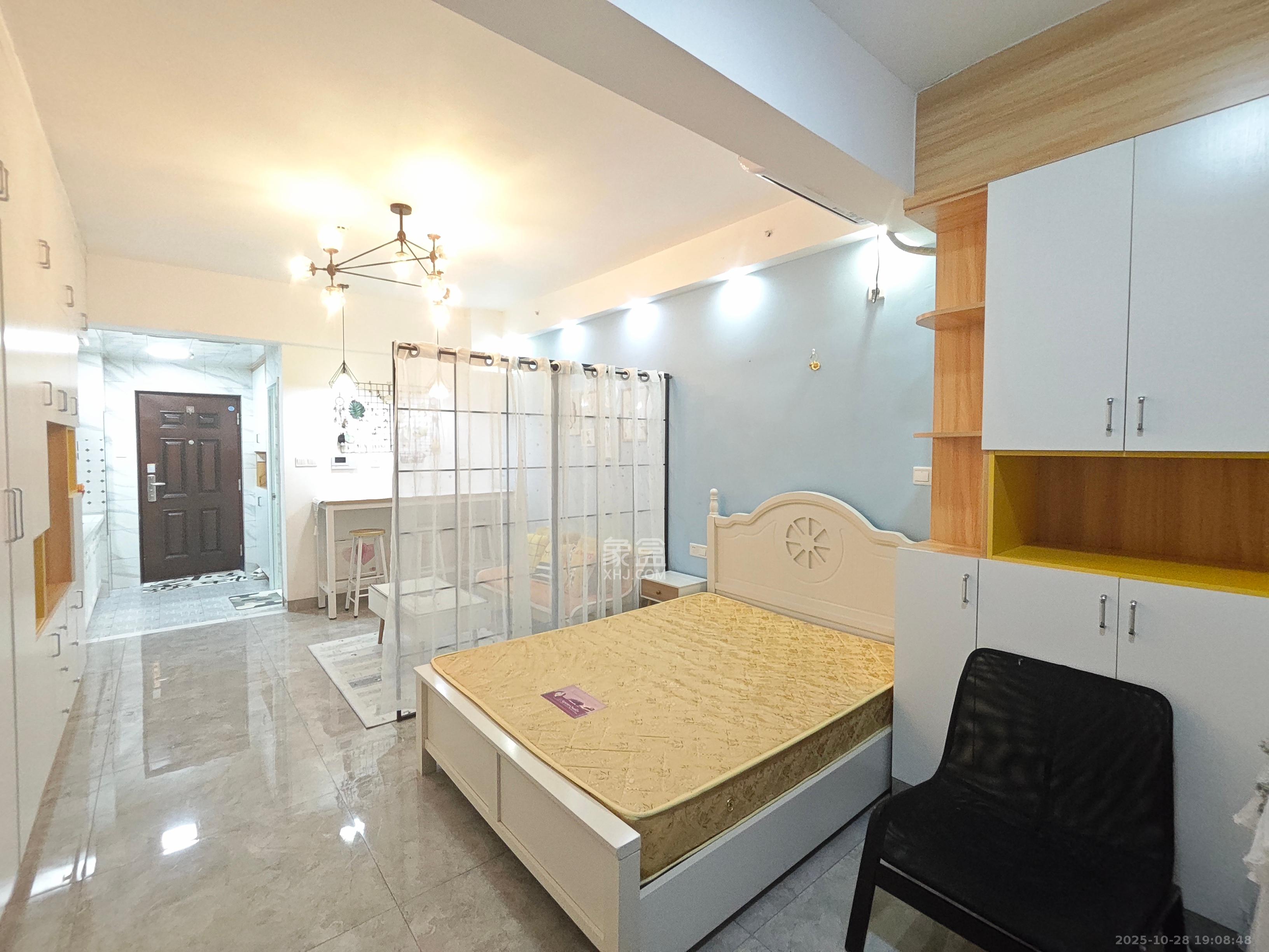 滨江一号(丰泰花园) 1室1厅1卫 1700.0元/月 滨江一号(丰泰花园) 1室1厅1卫 1700.0元/月室内图