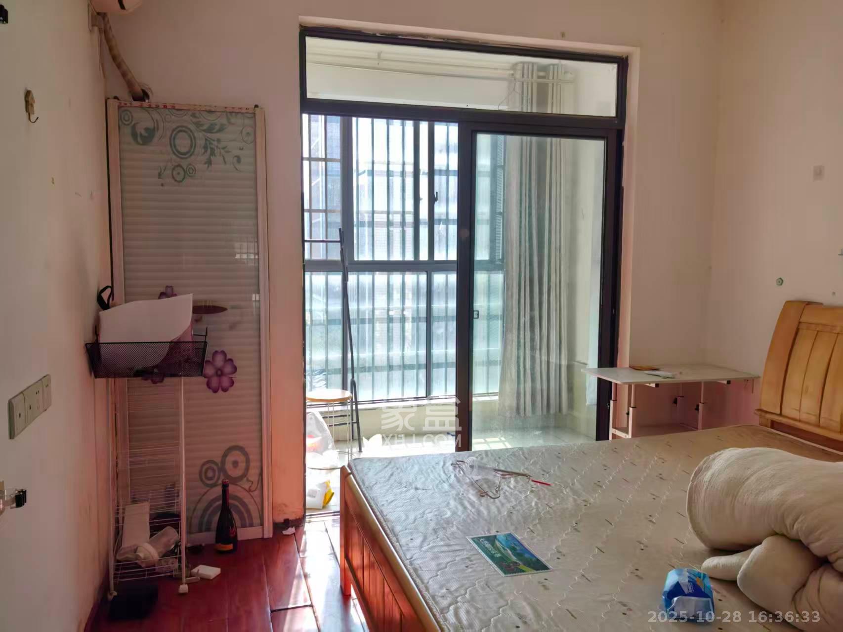 荣盛花语馨苑  3室2厅1卫    2500.0元/月 荣盛花语馨苑  3室2厅1卫    2500.0元/月室内图1