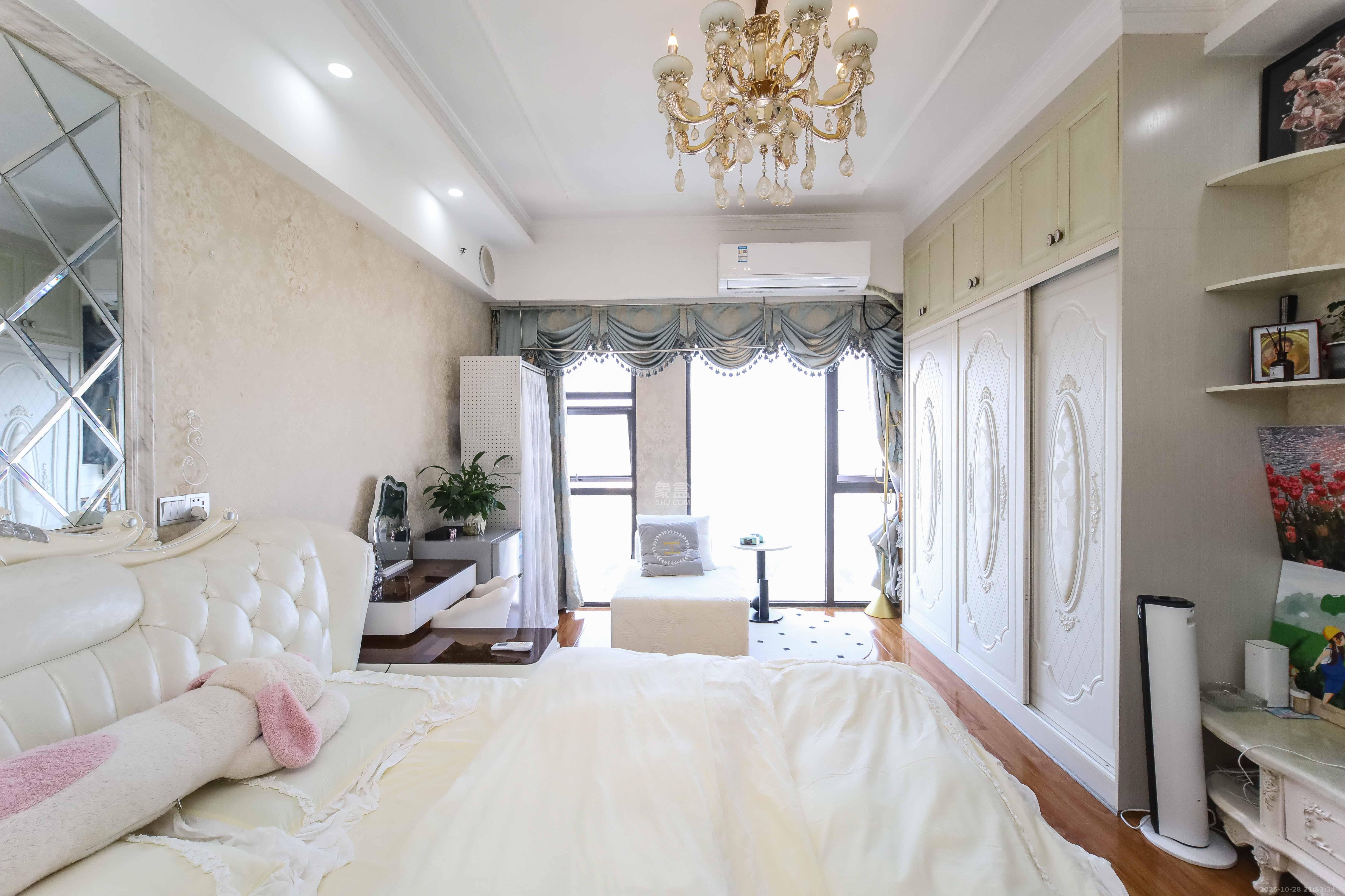 红橡华园(菲莎公馆)  1室1厅1卫    31.0万卧室