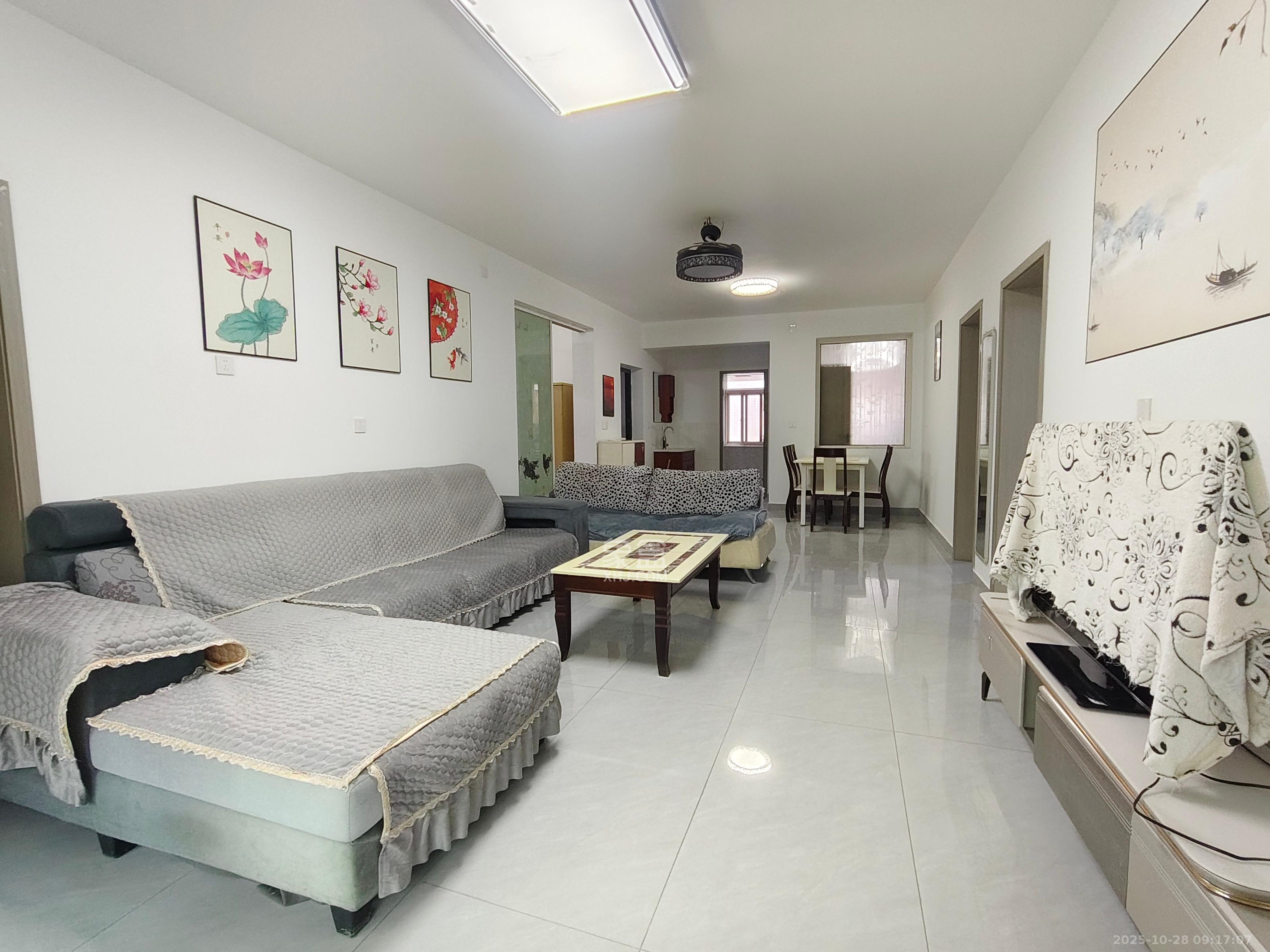 航天大院  3室2厅2卫    2100.0元/月室内图