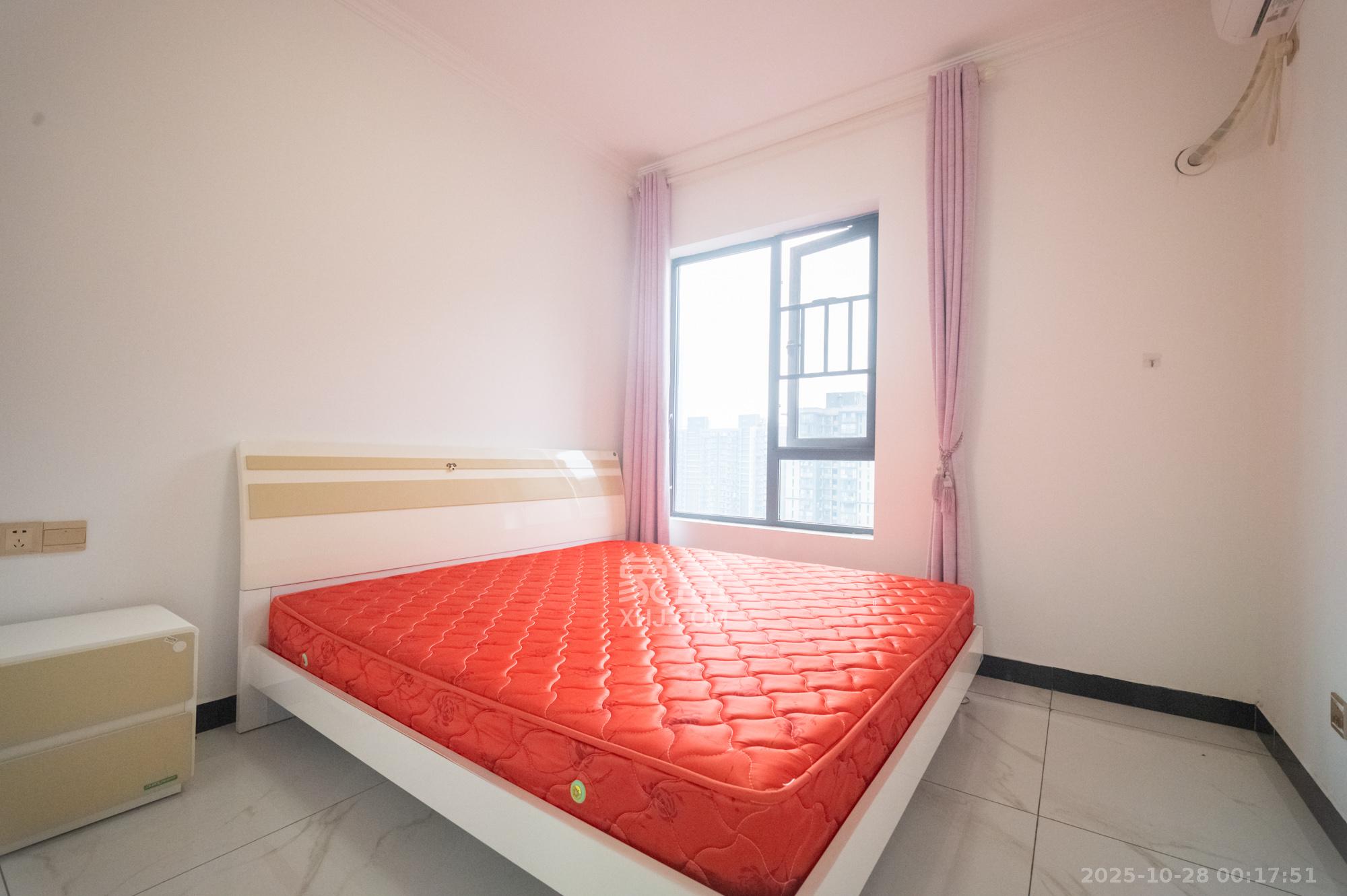 恒基凯旋门三期  3室2厅1卫    78.9万卧室