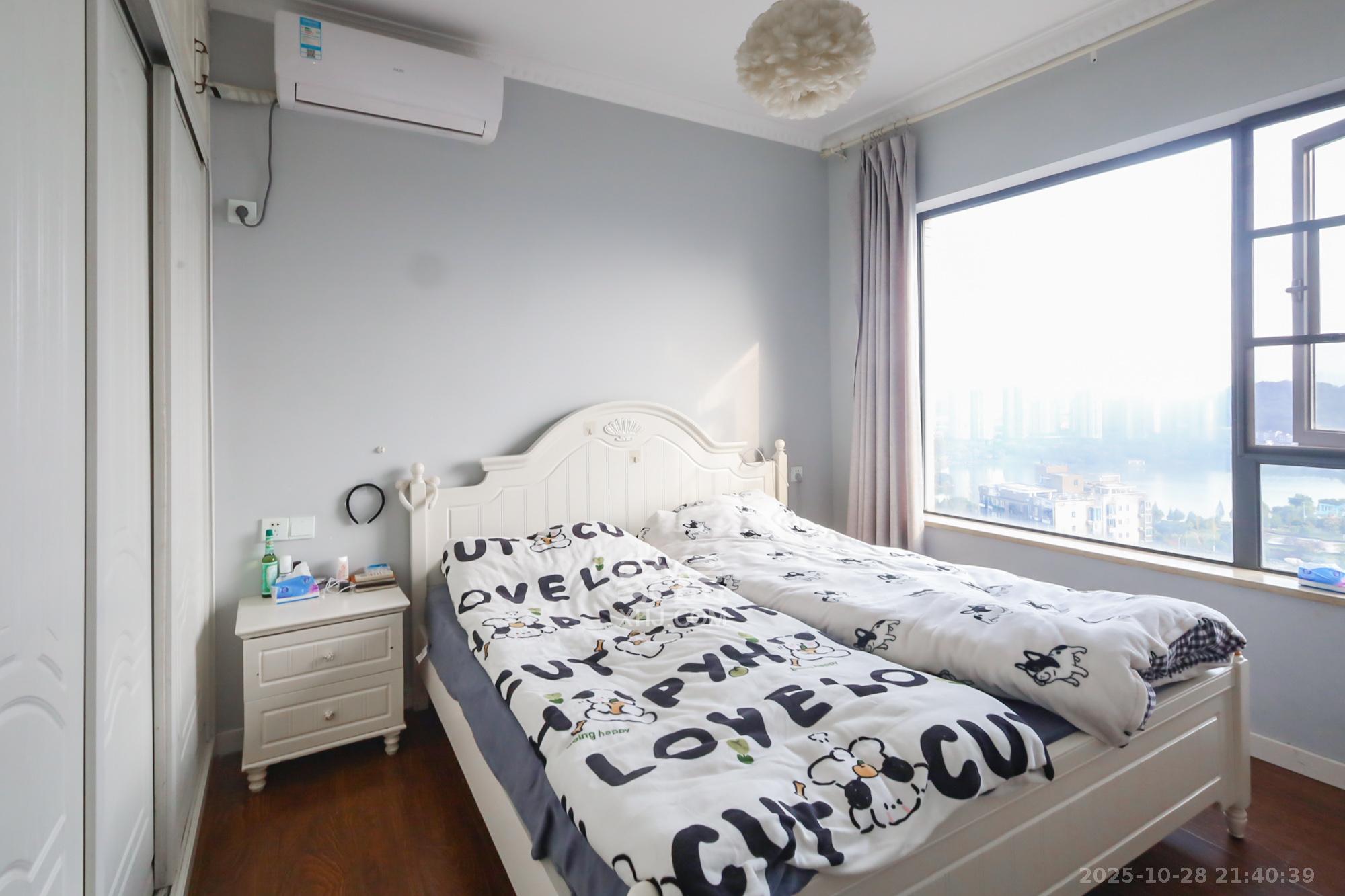 胜家雅苑  3室2厅1卫    140.0万卧室