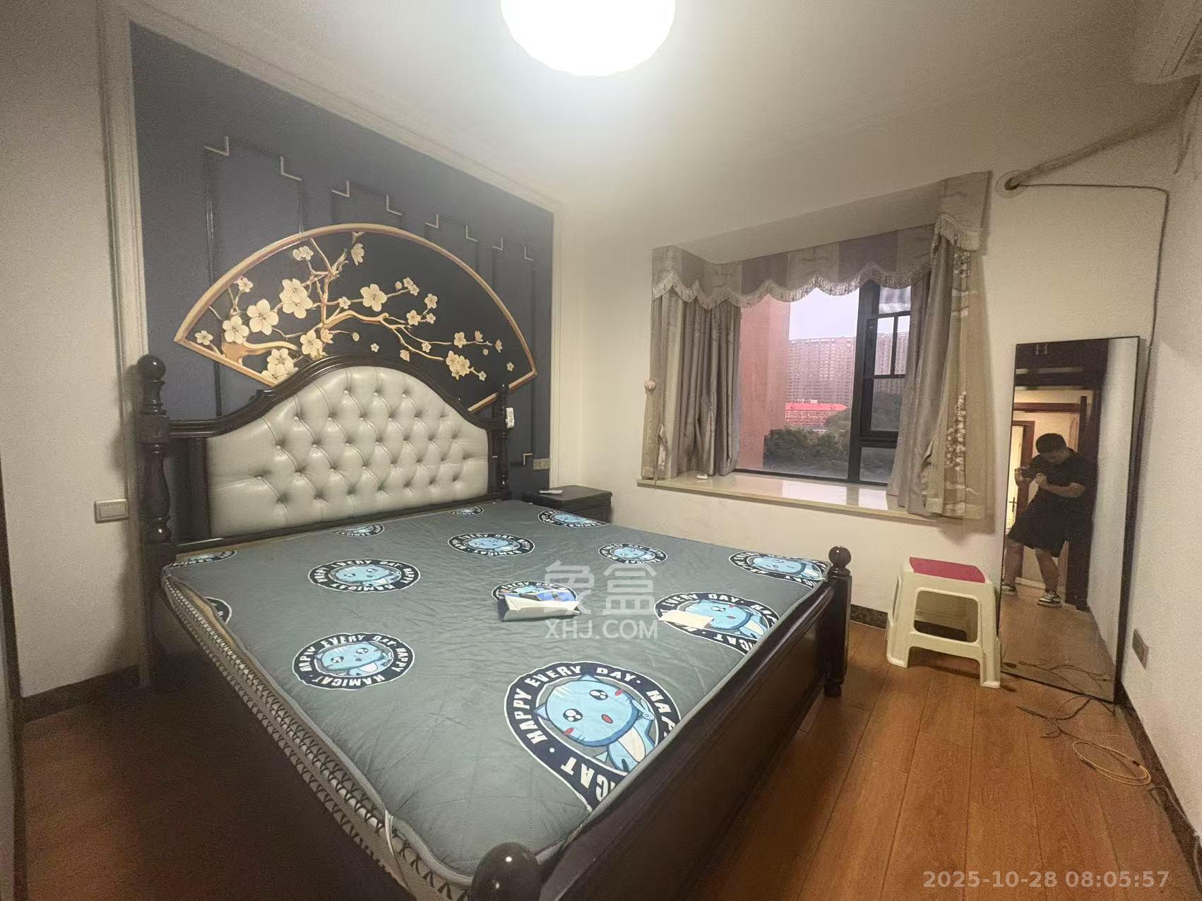 轻盐阳光CEO(轻盐雅苑)(轻奢时代)  4室2厅2卫    2800.0元/月 轻盐阳光CEO(轻盐雅苑)(轻奢时代)  4室2厅2卫    2800.0元/月室内图