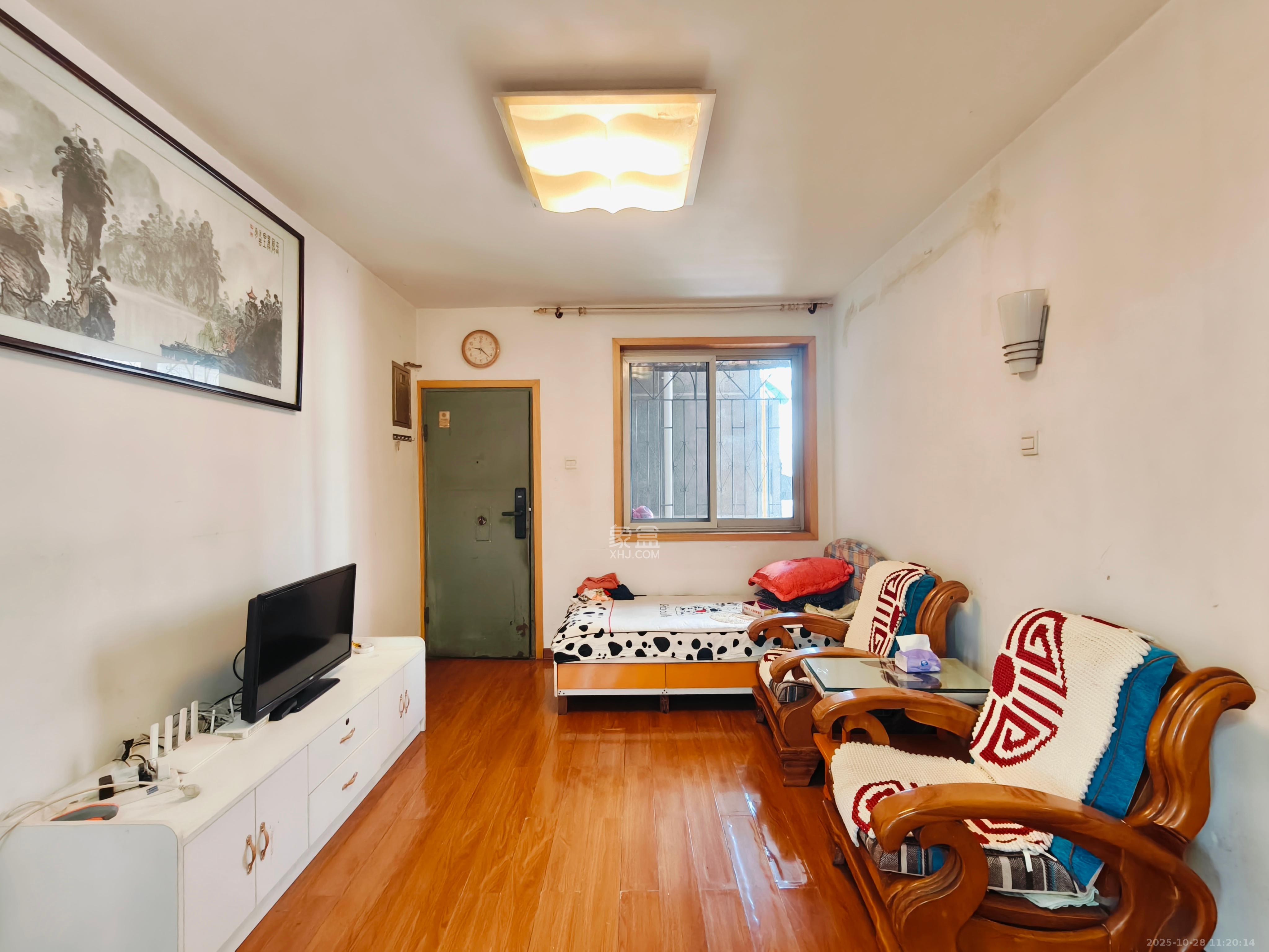 便河边散盘 3室2厅1卫 2800.0元/月 便河边散盘 3室2厅1卫 2800.0元/月室内图