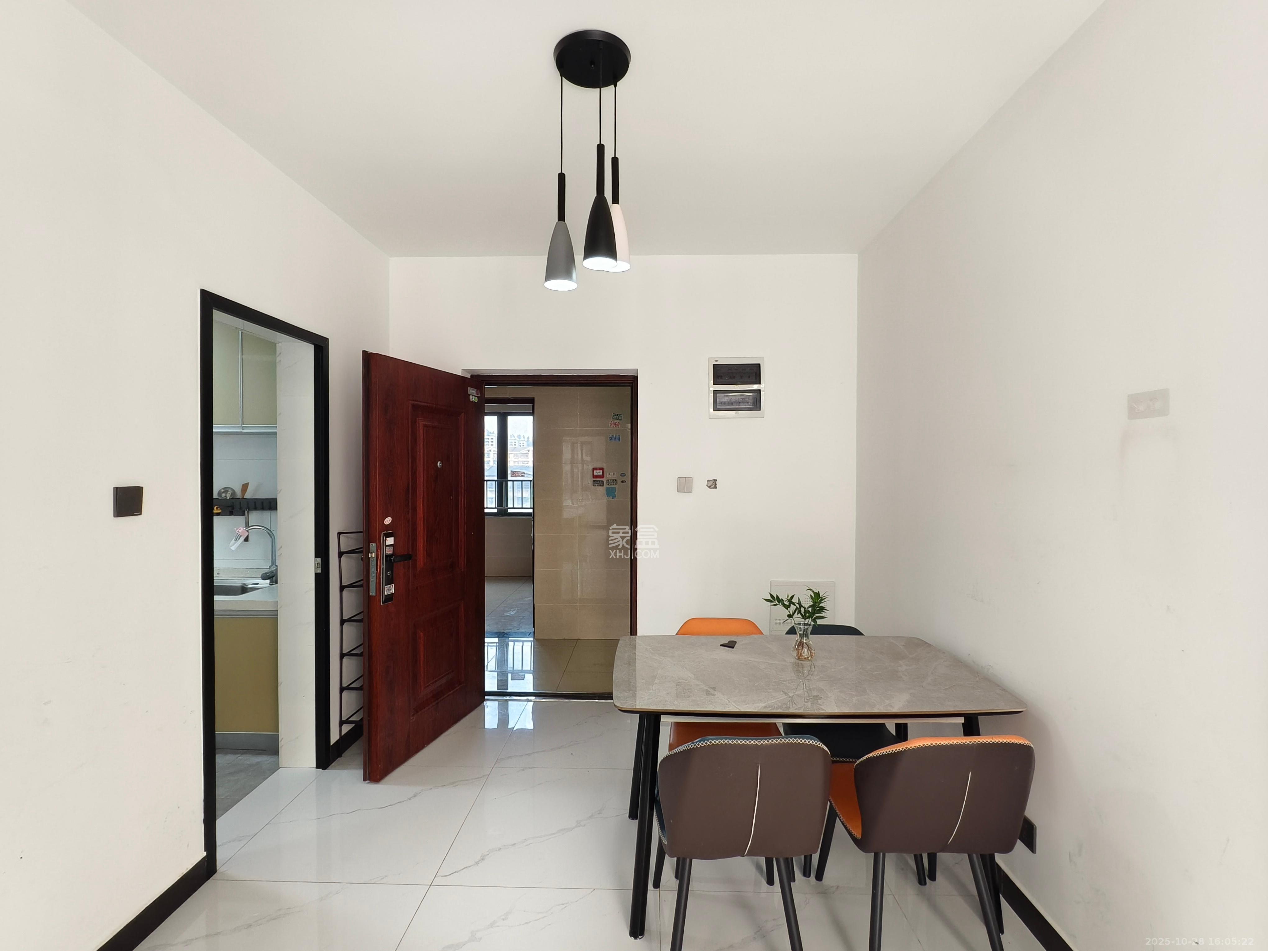 谷峰安置小区(惟德园) 2室1厅1卫 1800.0元/月 谷峰安置小区(惟德园) 2室1厅1卫 1800.0元/月室内图