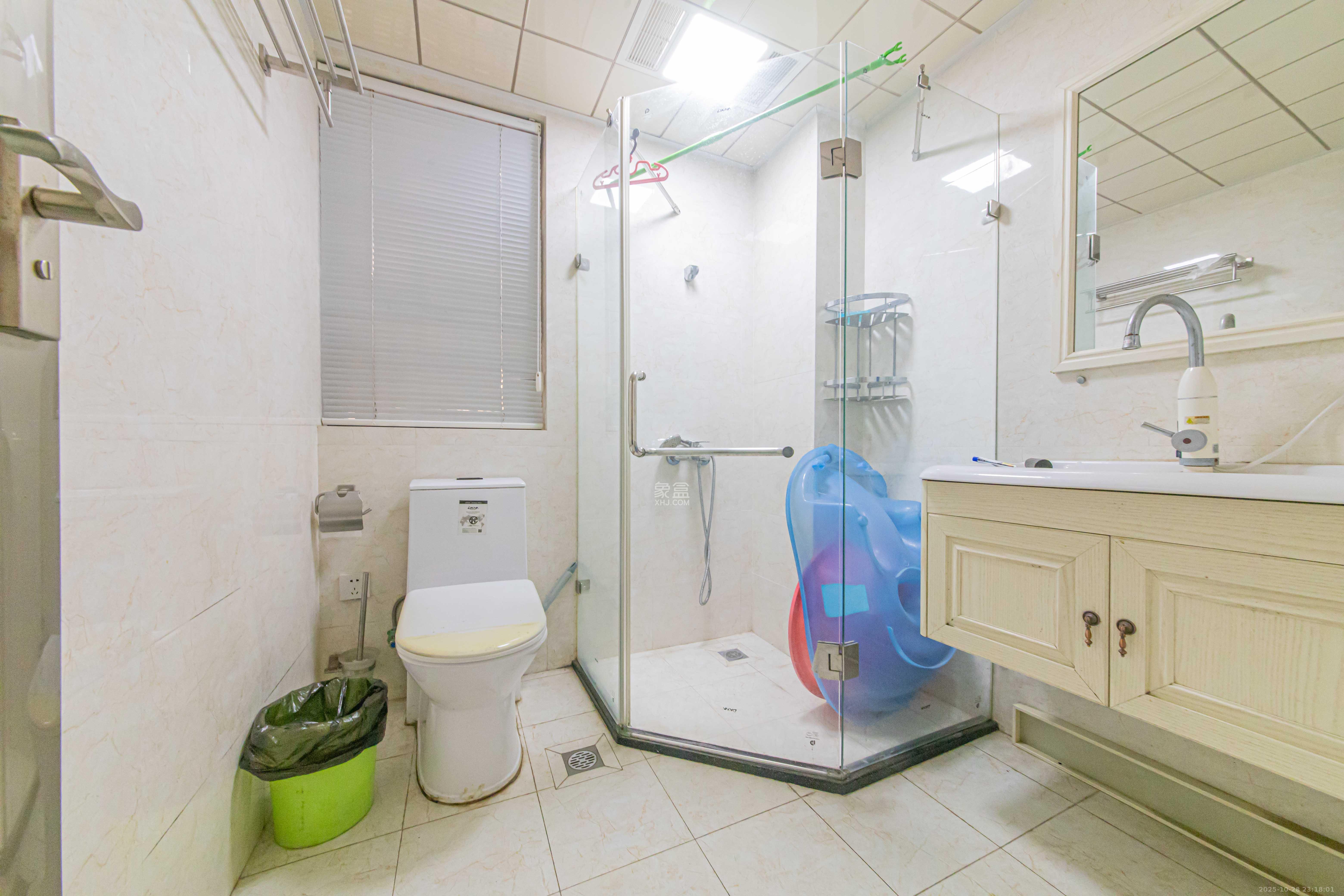 中建芙蓉嘉苑  4室2厅1卫    110.0万卫生间