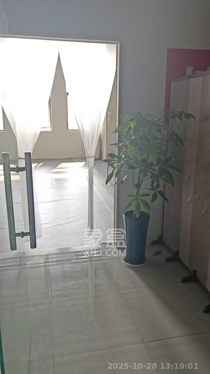 华润置地广场二期  1室0厅0卫    3500.0元/月室内图