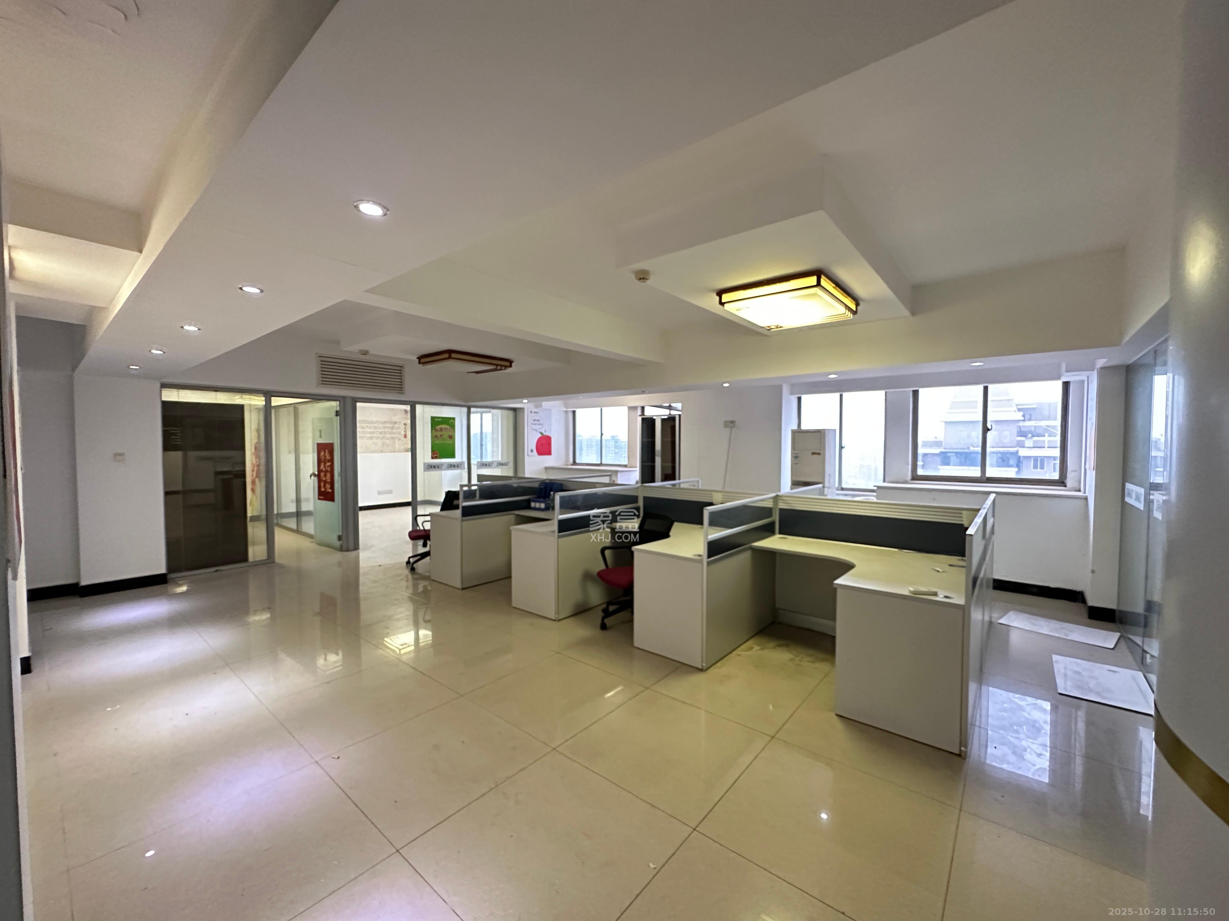 汇达国际公馆（汇达大厦）  3室2厅1卫    7000.0元/月室内图