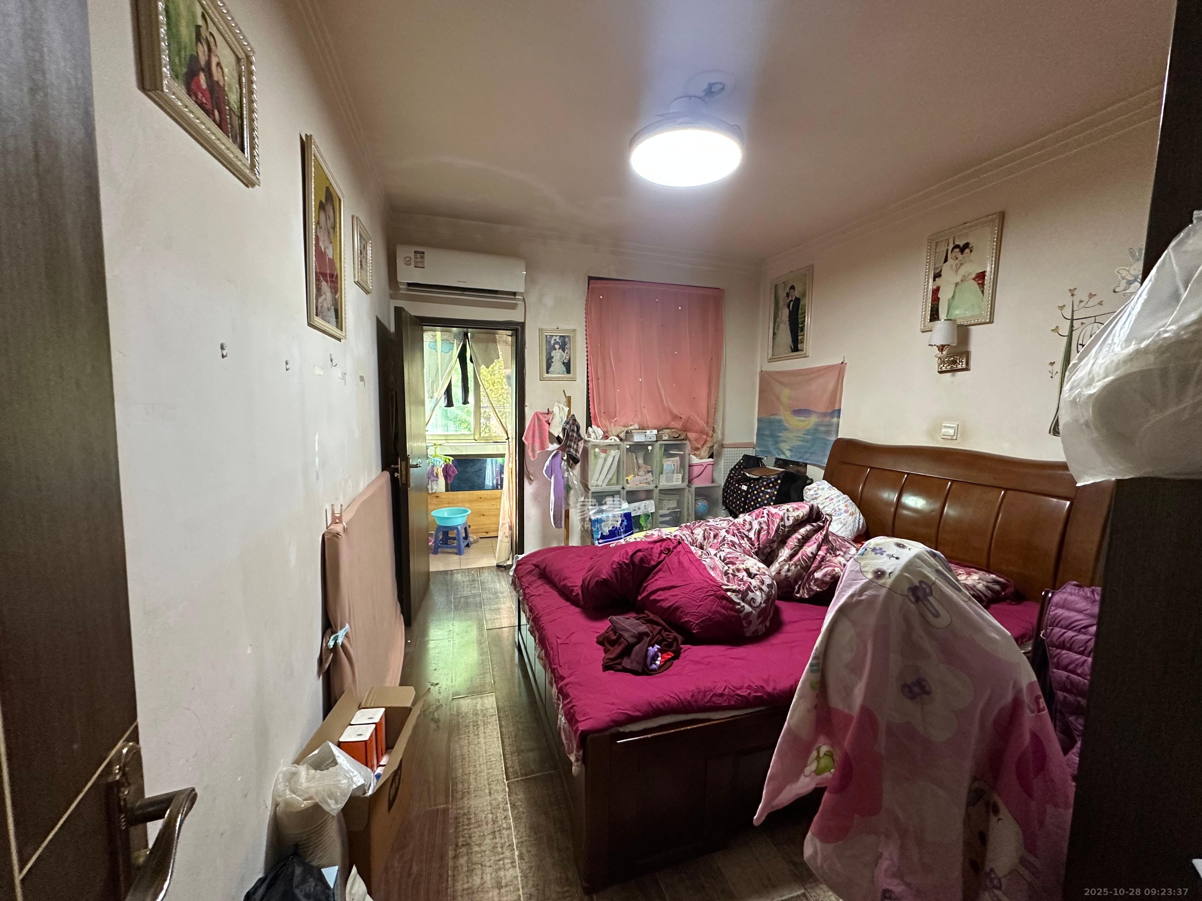 长监宿舍  2室1厅1卫    1300.0元/月 长监宿舍  2室1厅1卫    1300.0元/月室内图