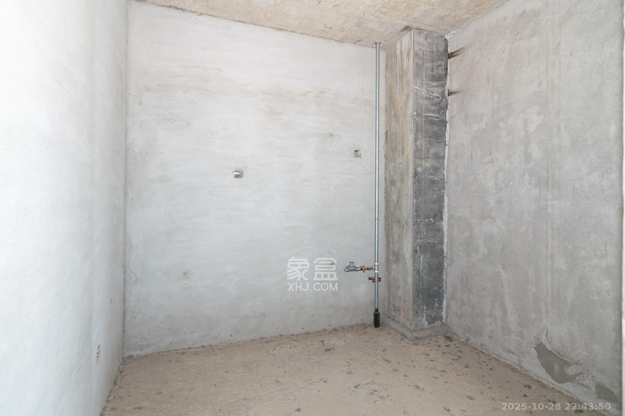 盛腾雅苑（新雅黄金苑二期）  4室2厅2卫    82.0万厨房