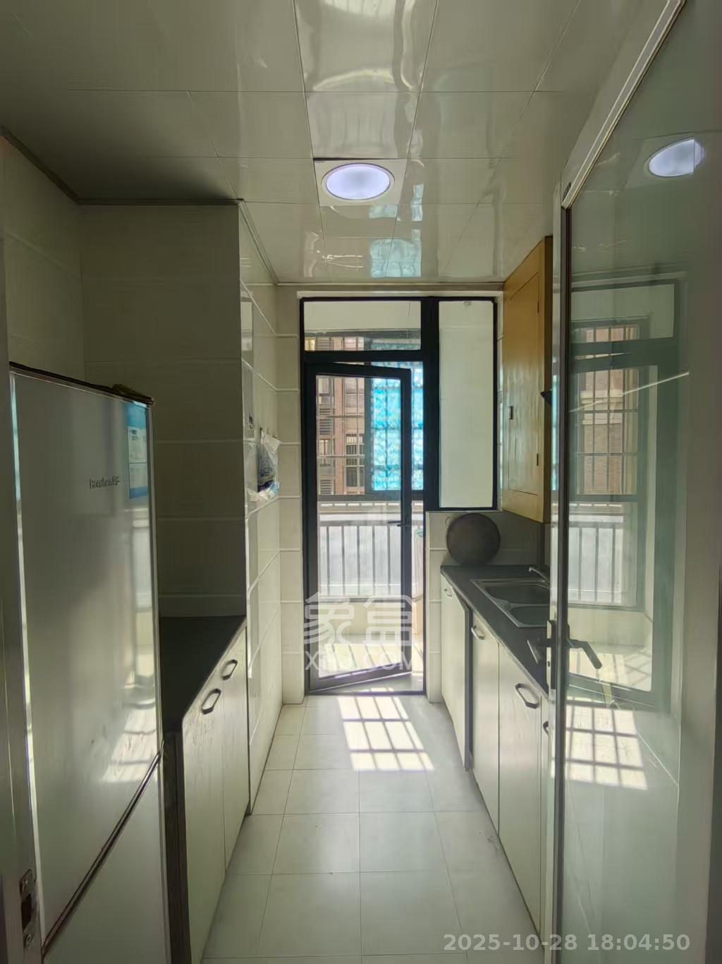 长沙县gp小区  1室2厅2卫    1800.0元/月室内图