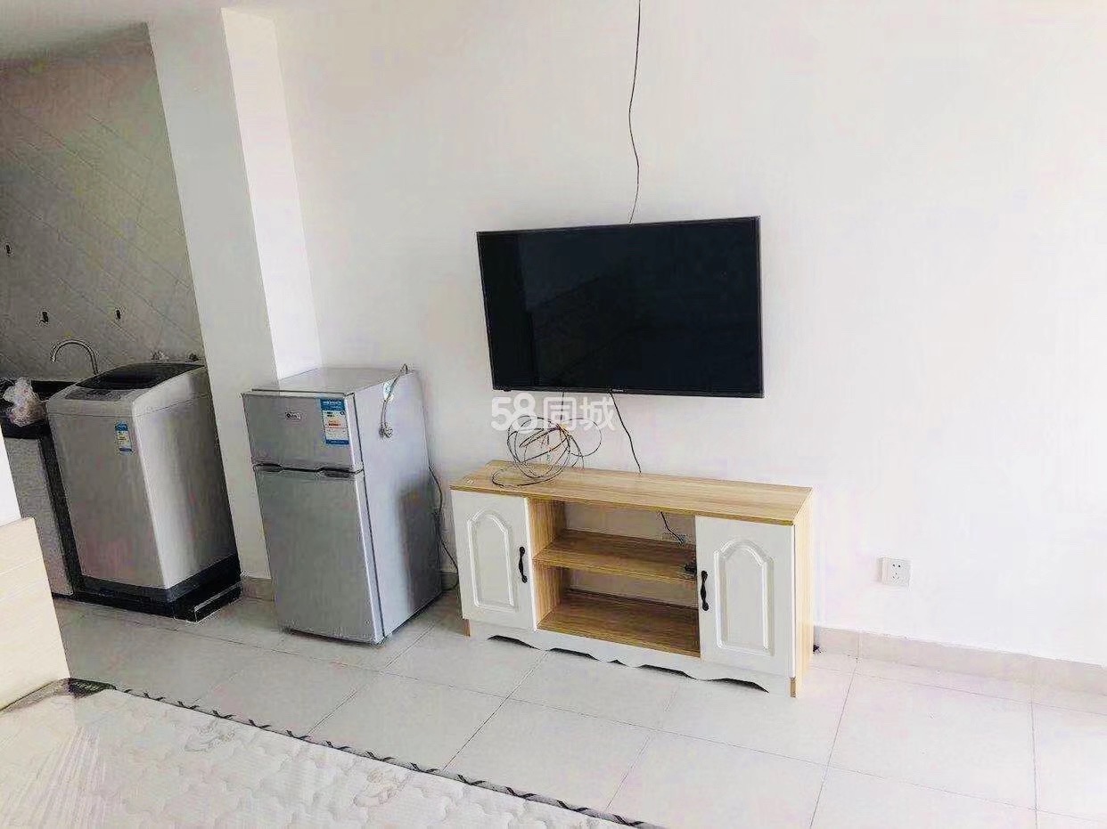 西溪里一期  1室1厅1卫    2100.0元/月室内图