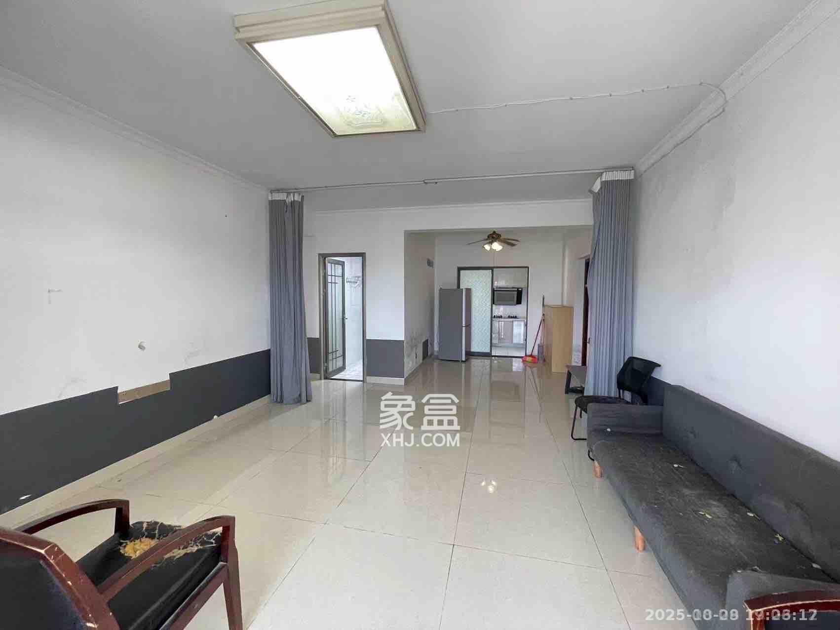 海林馨香雅苑  4室2厅1卫    3500.0元/月 海林馨香雅苑  4室2厅1卫    3500.0元/月