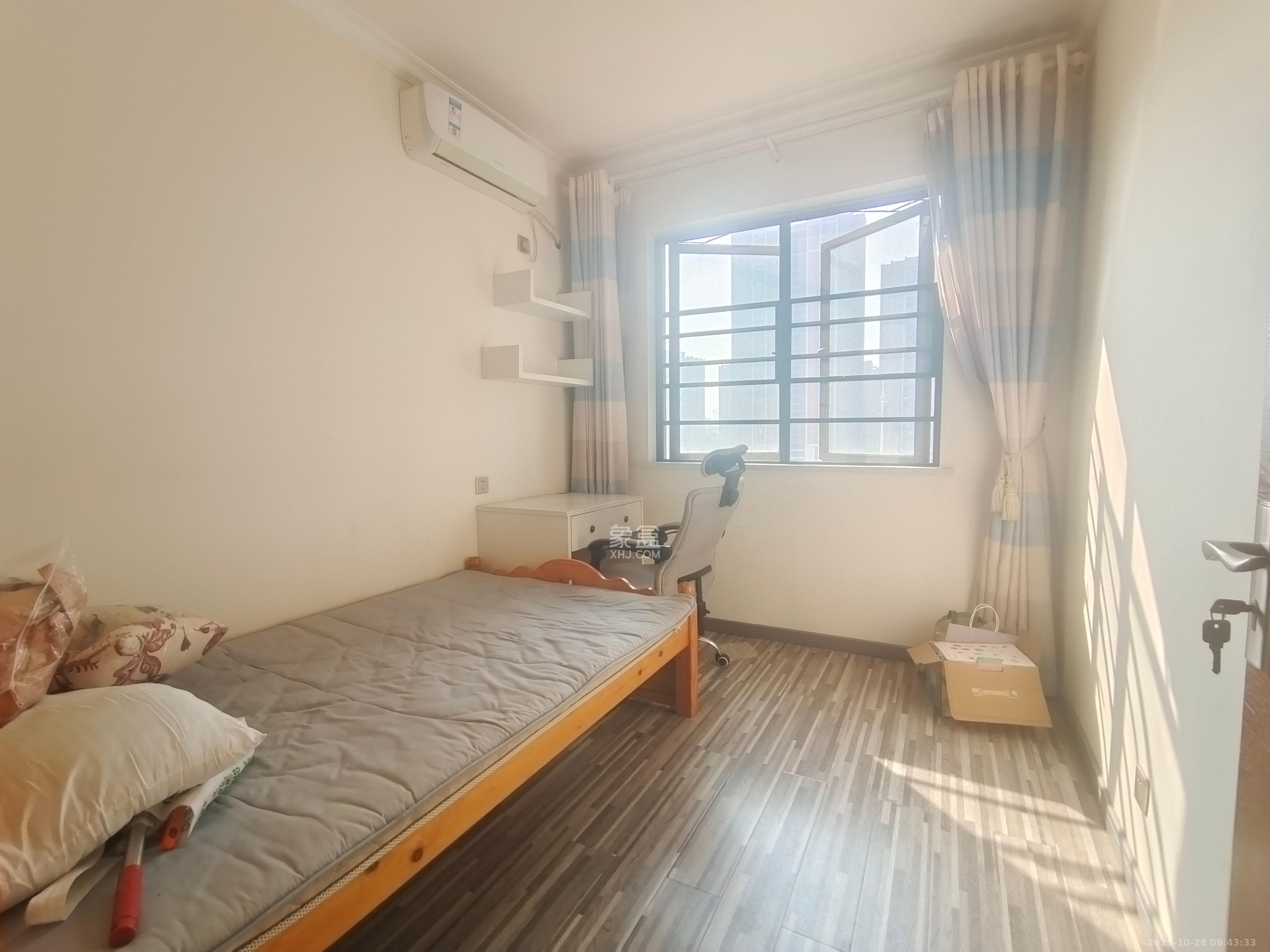 绿洲花园  3室2厅1卫    2600.0元/月 绿洲花园  3室2厅1卫    2600.0元/月室内图