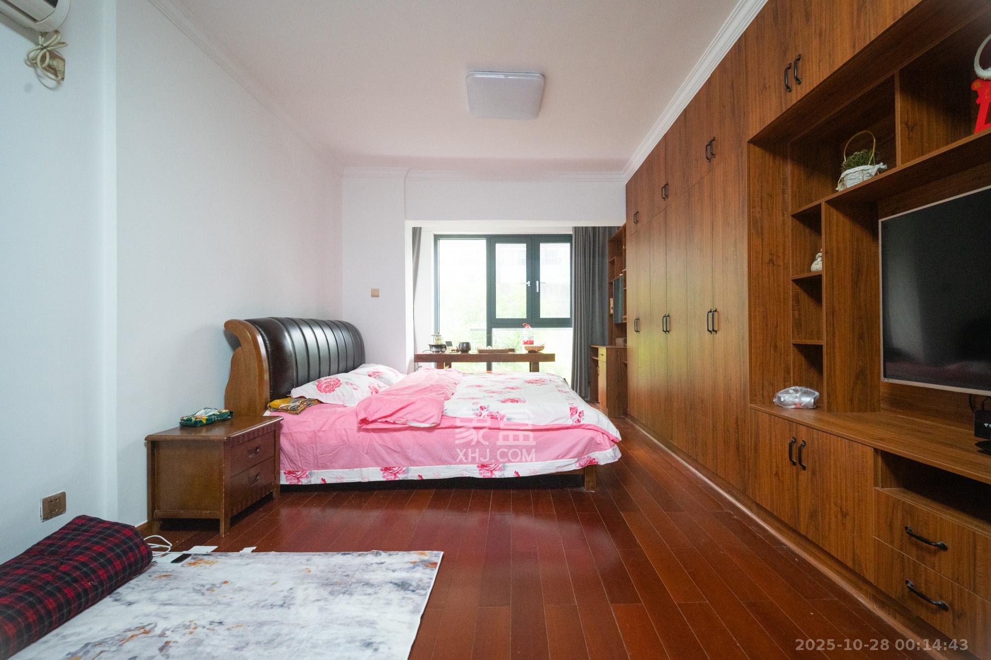 蓝山郡  1室1厅1卫    34.0万