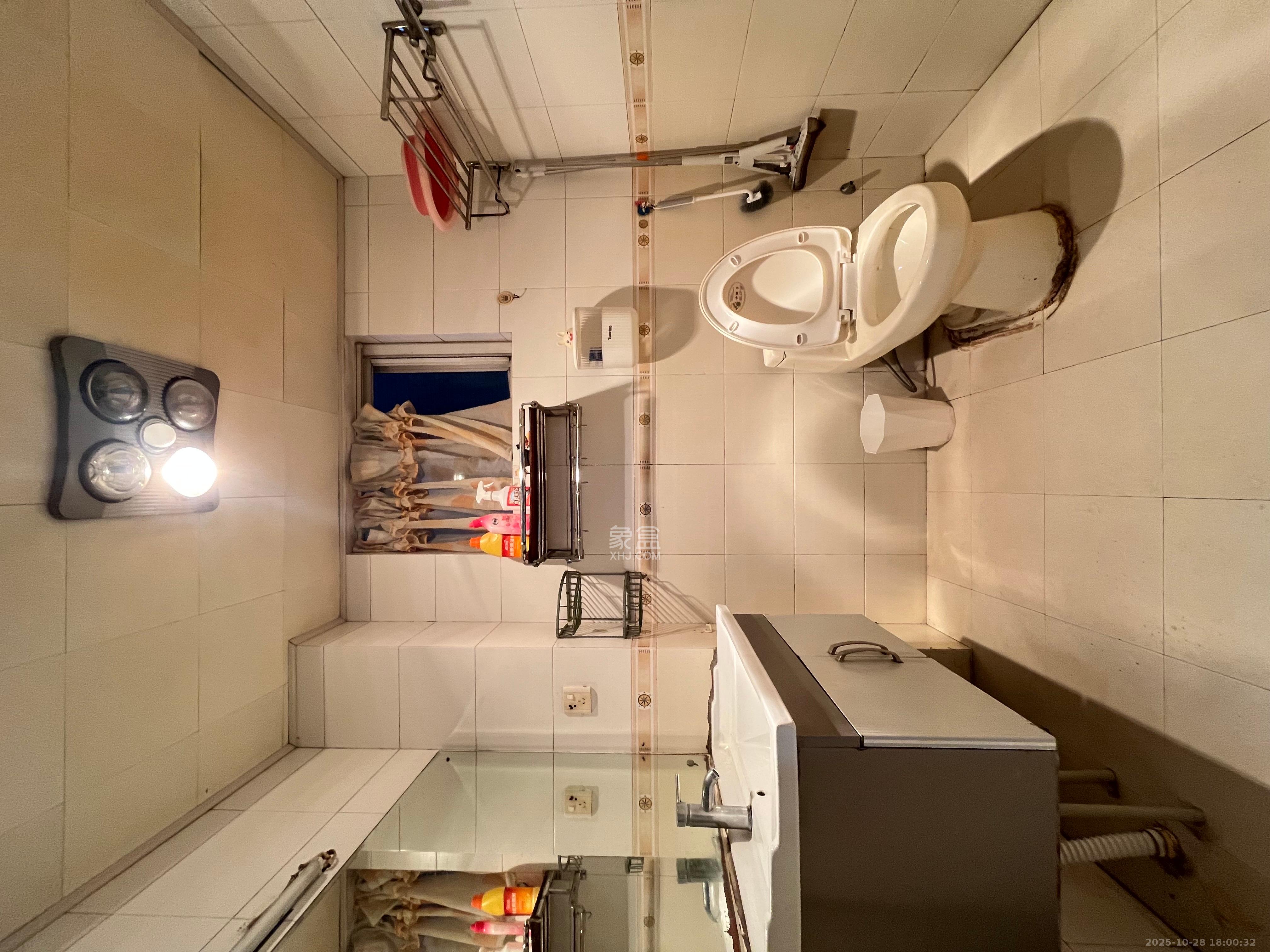 左岸春天 2室2厅1卫 2100.0元/月 左岸春天 2室2厅1卫 2100.0元/月室内图