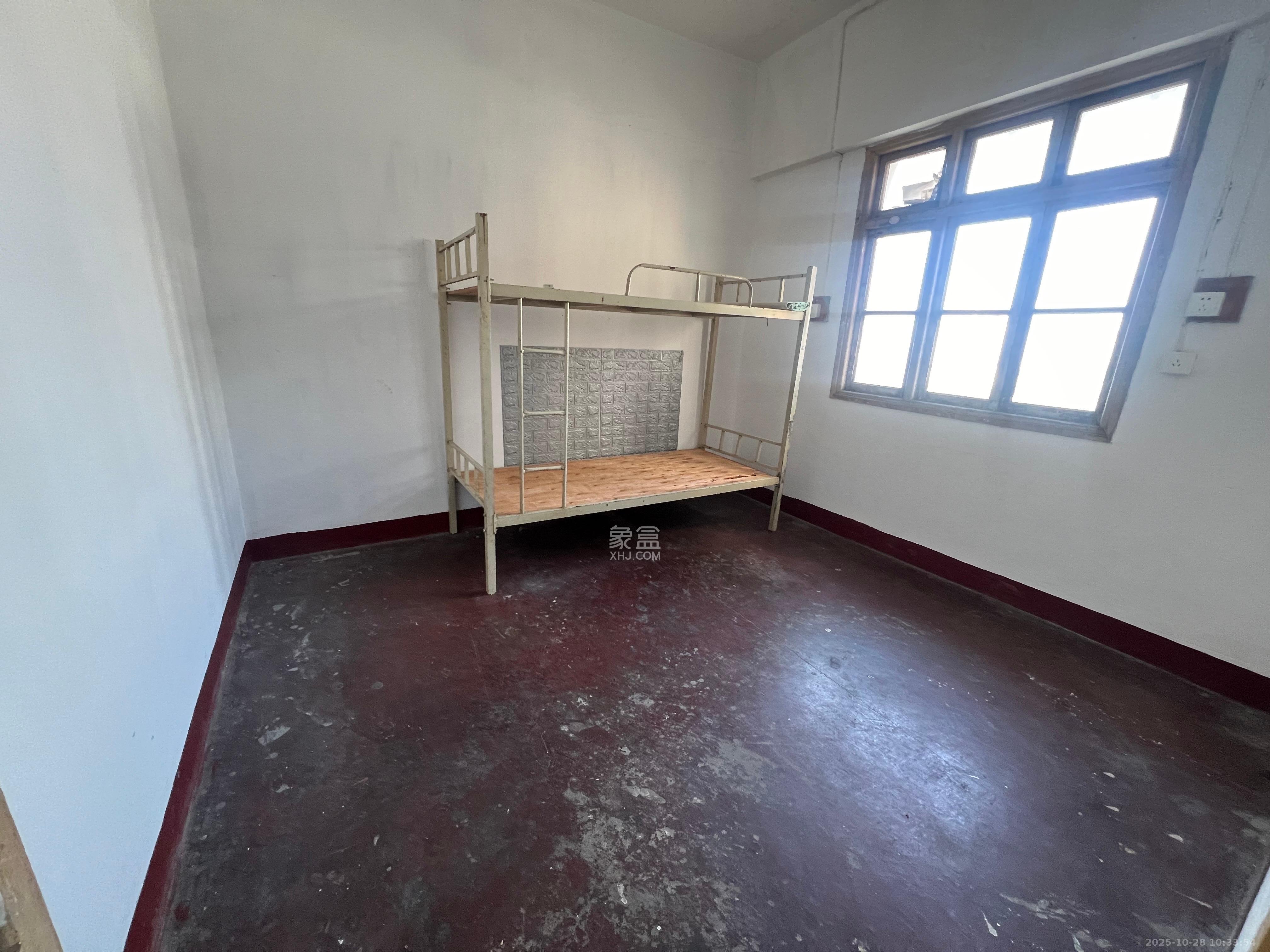 朝阳一、二村  3室1厅1卫    1500.0元/月室内图