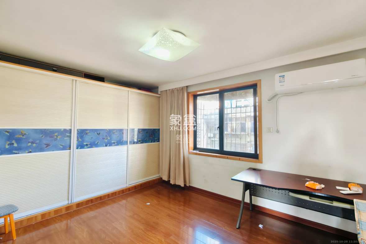 便河边散盘 3室2厅1卫 2800.0元/月 便河边散盘 3室2厅1卫 2800.0元/月室内图