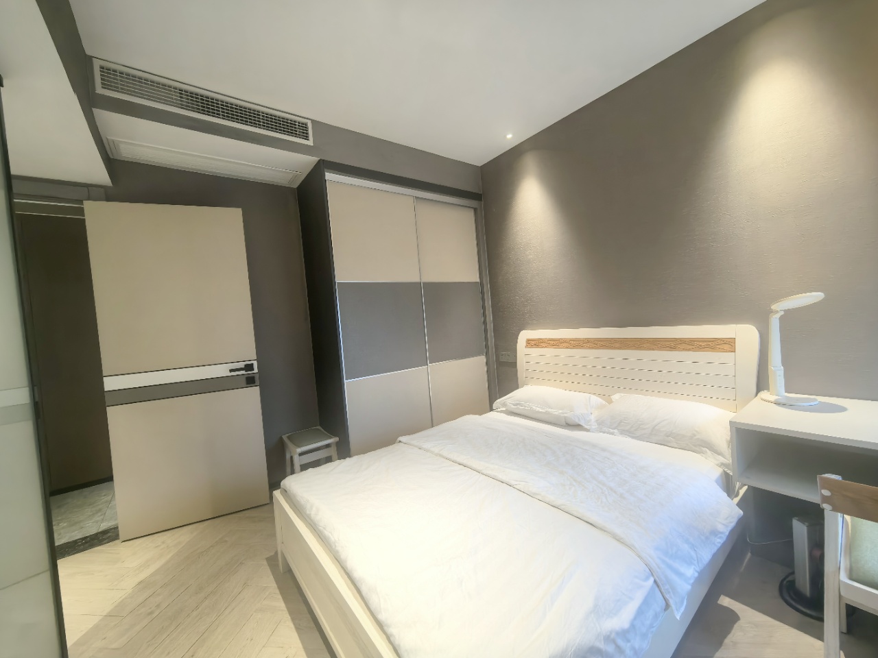 五源河公寓D区  3室2厅2卫    180.0万室内图