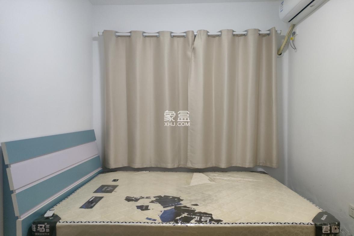 冠盛天泽园 2室2厅1卫 2400.0元/月 冠盛天泽园 2室2厅1卫 2400.0元/月室内图