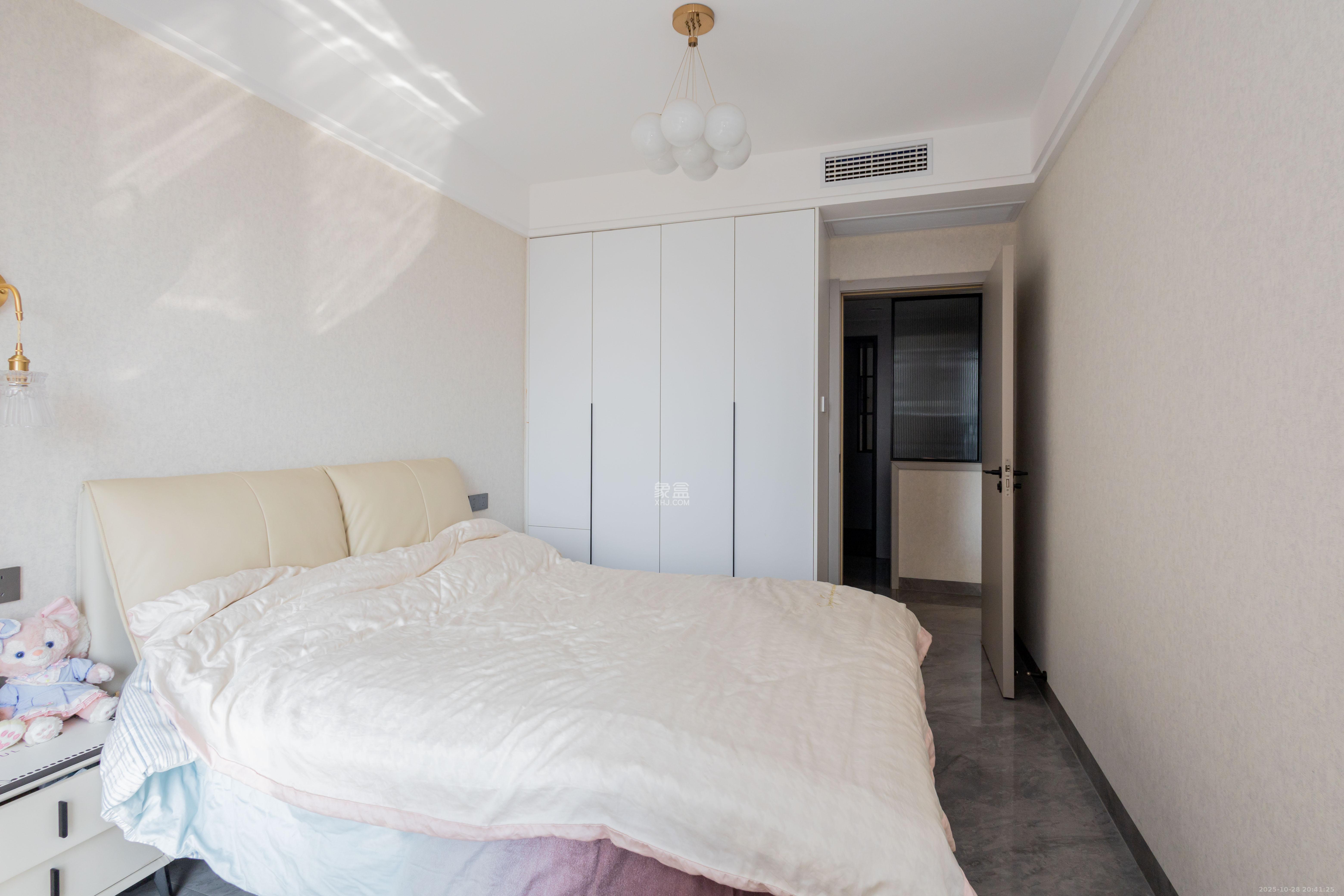 中交中央公园D5区  3室2厅2卫    158.0万 中交中央公园D5区  3室2厅2卫    158.0万卧室