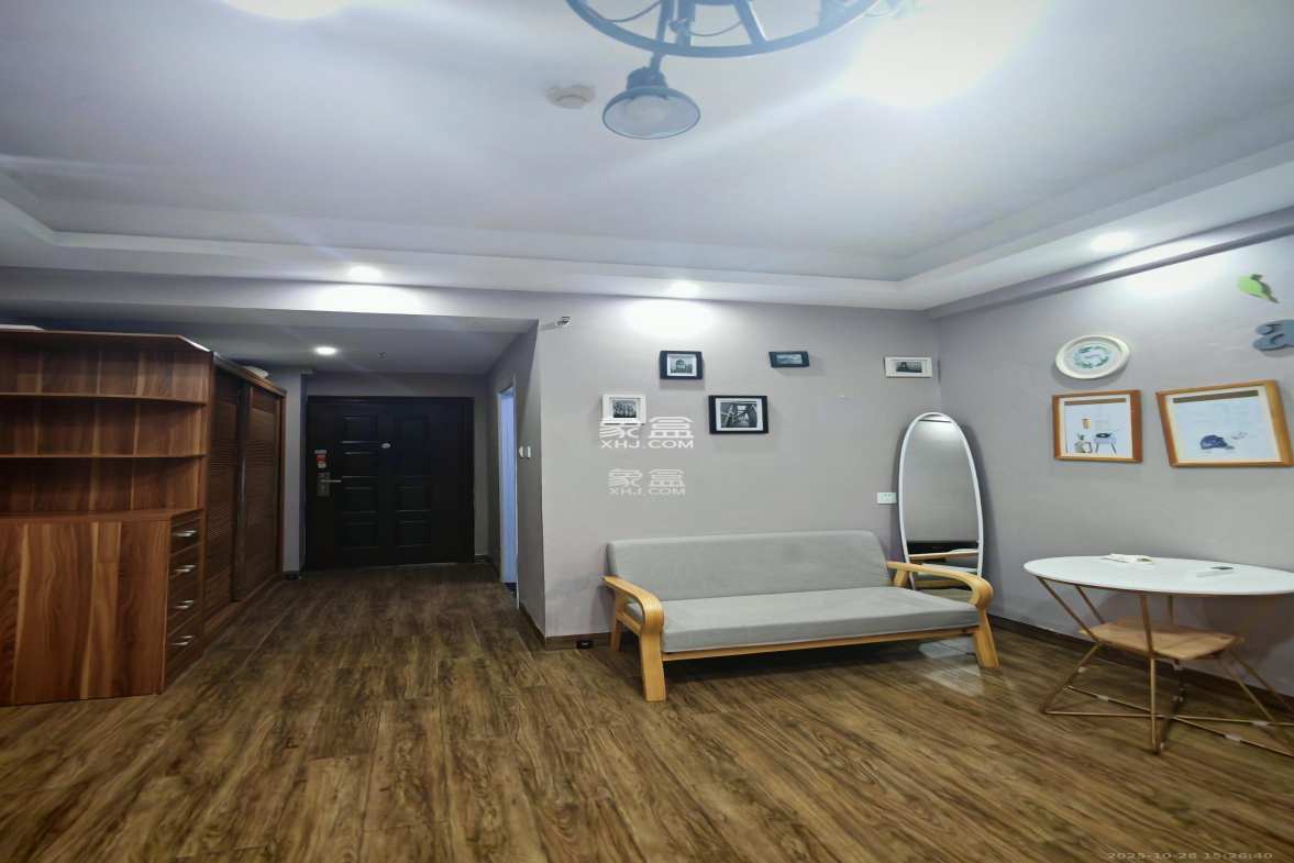 阳光锦城  1室1厅1卫    1700.0元/月 阳光锦城  1室1厅1卫    1700.0元/月室内图