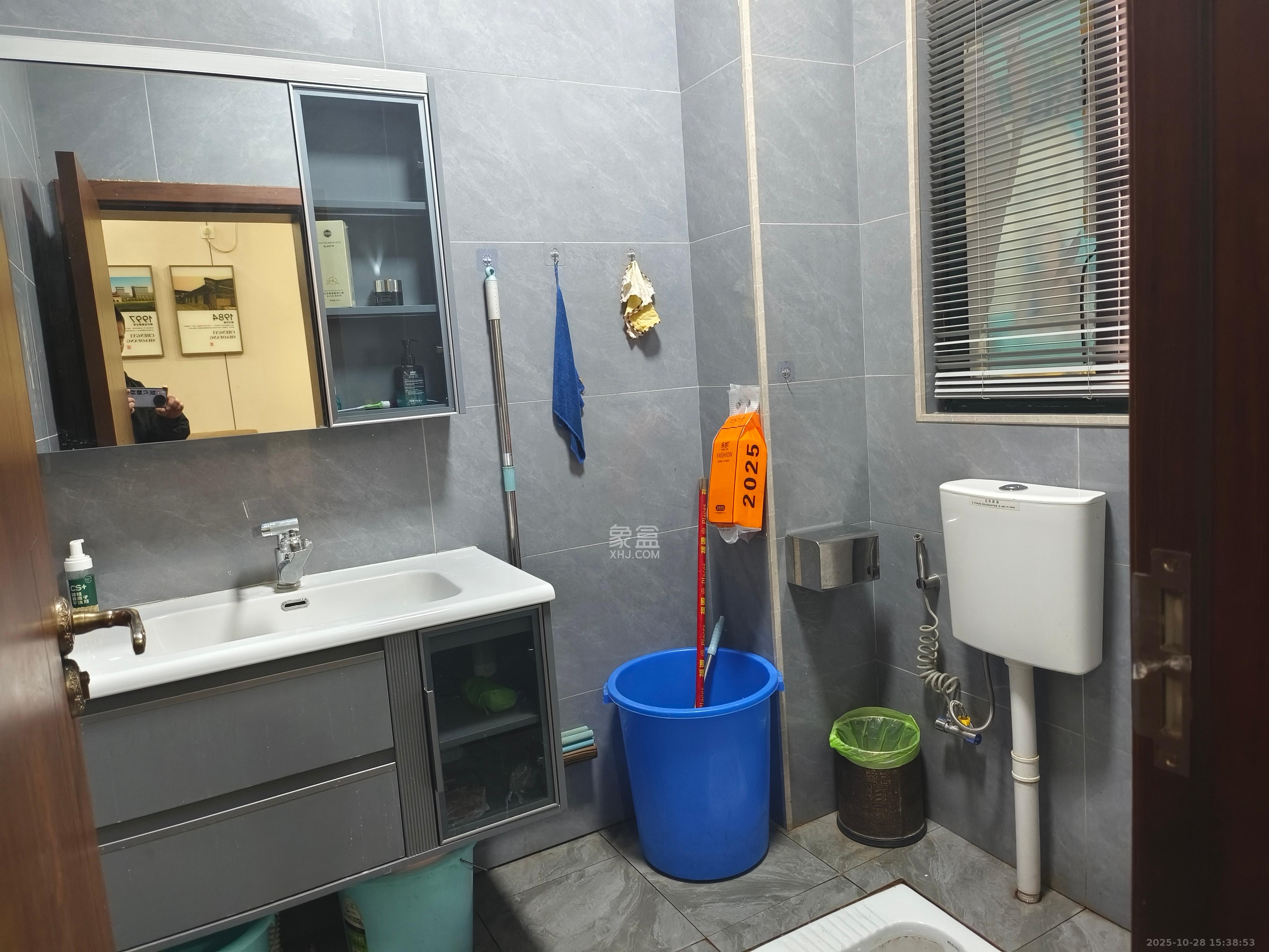 洋湖时代   101.0㎡      9000.0元/月室内图