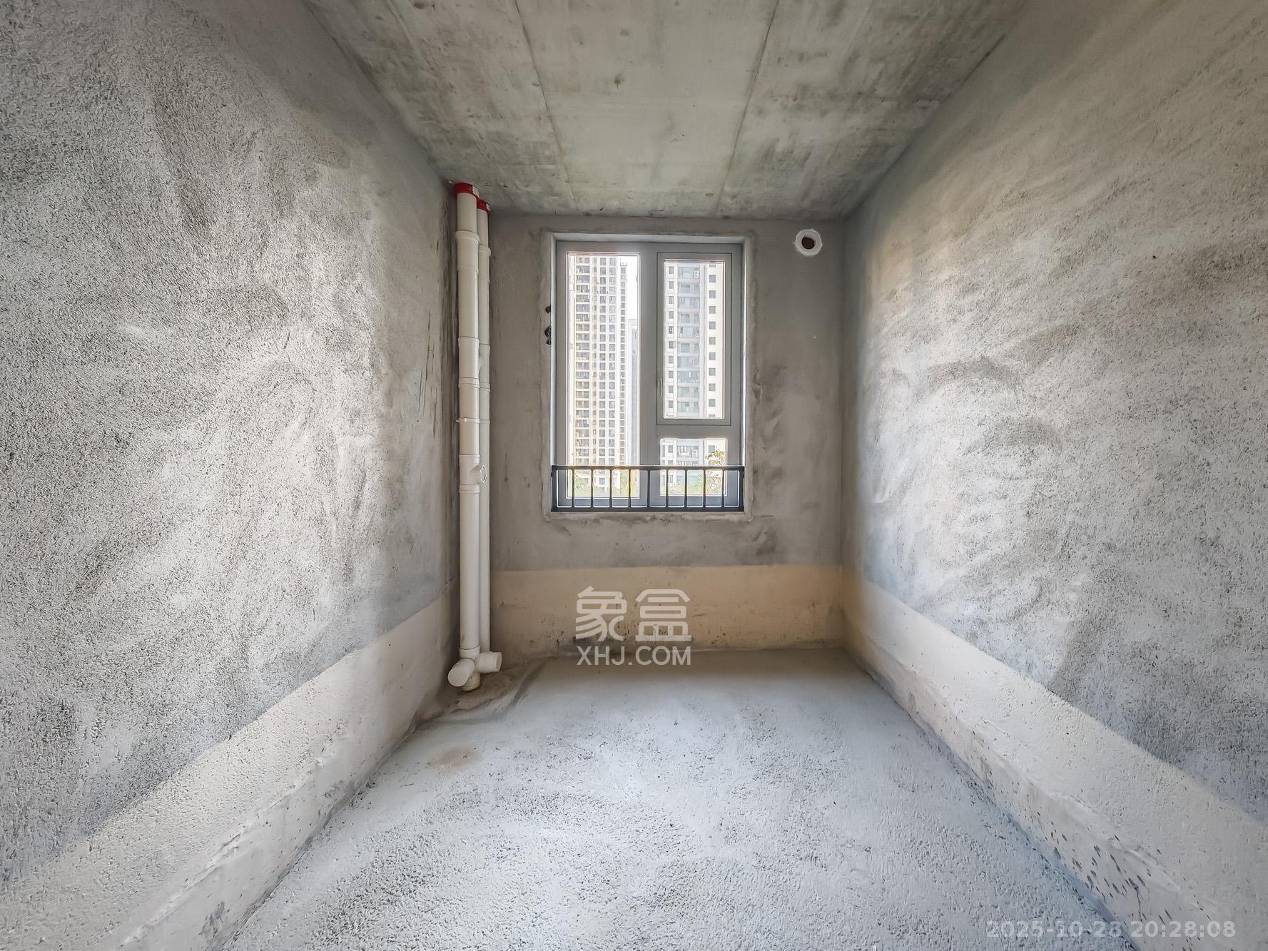 湘江壹号五期  5室2厅4卫    282.0万 湘江壹号五期  5室2厅4卫    282.0万卫生间