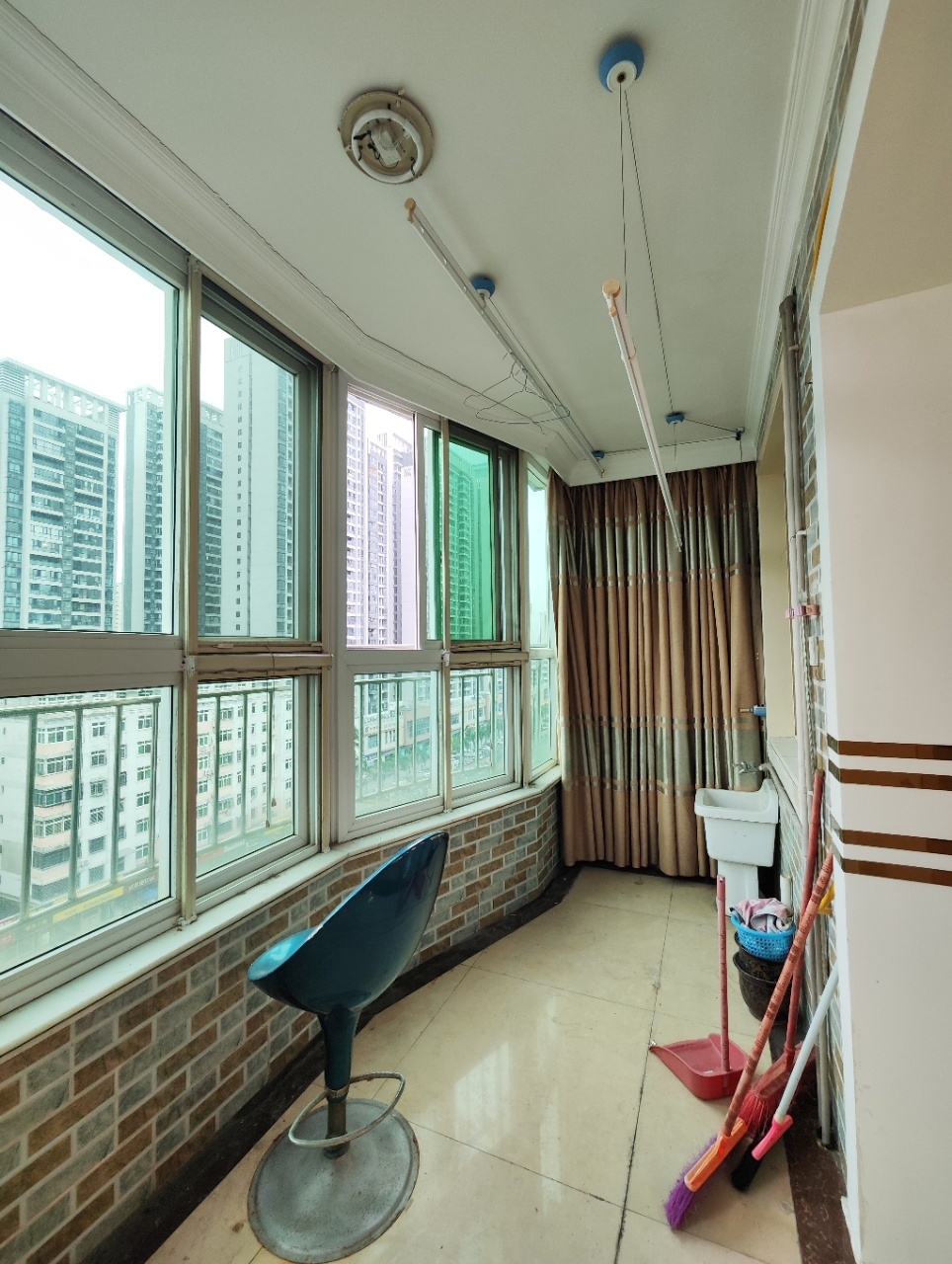 昌茂澳洲园  3室2厅2卫    146.0万客厅