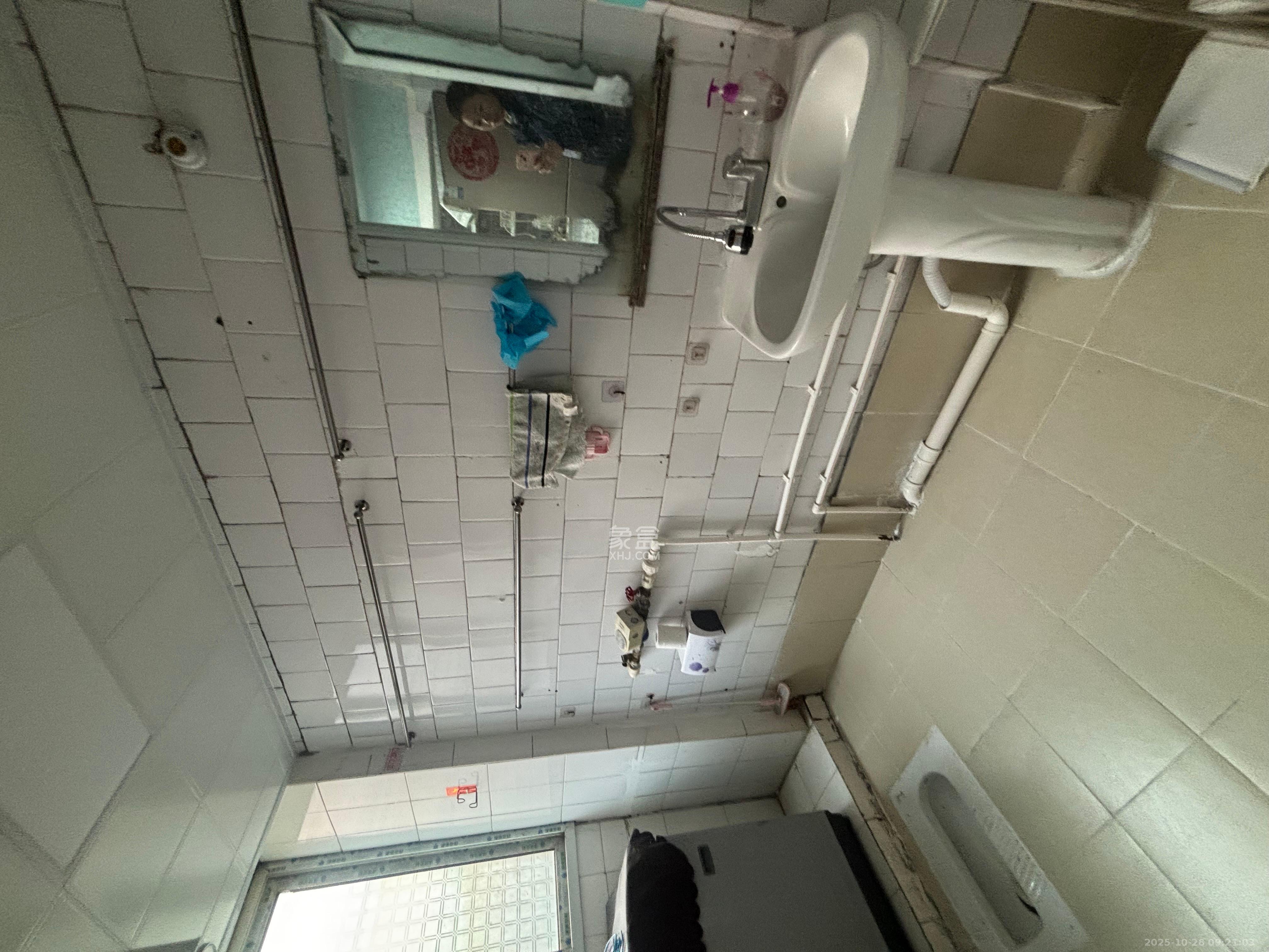 向韶村  2室1厅1卫    1500.0元/月室内图