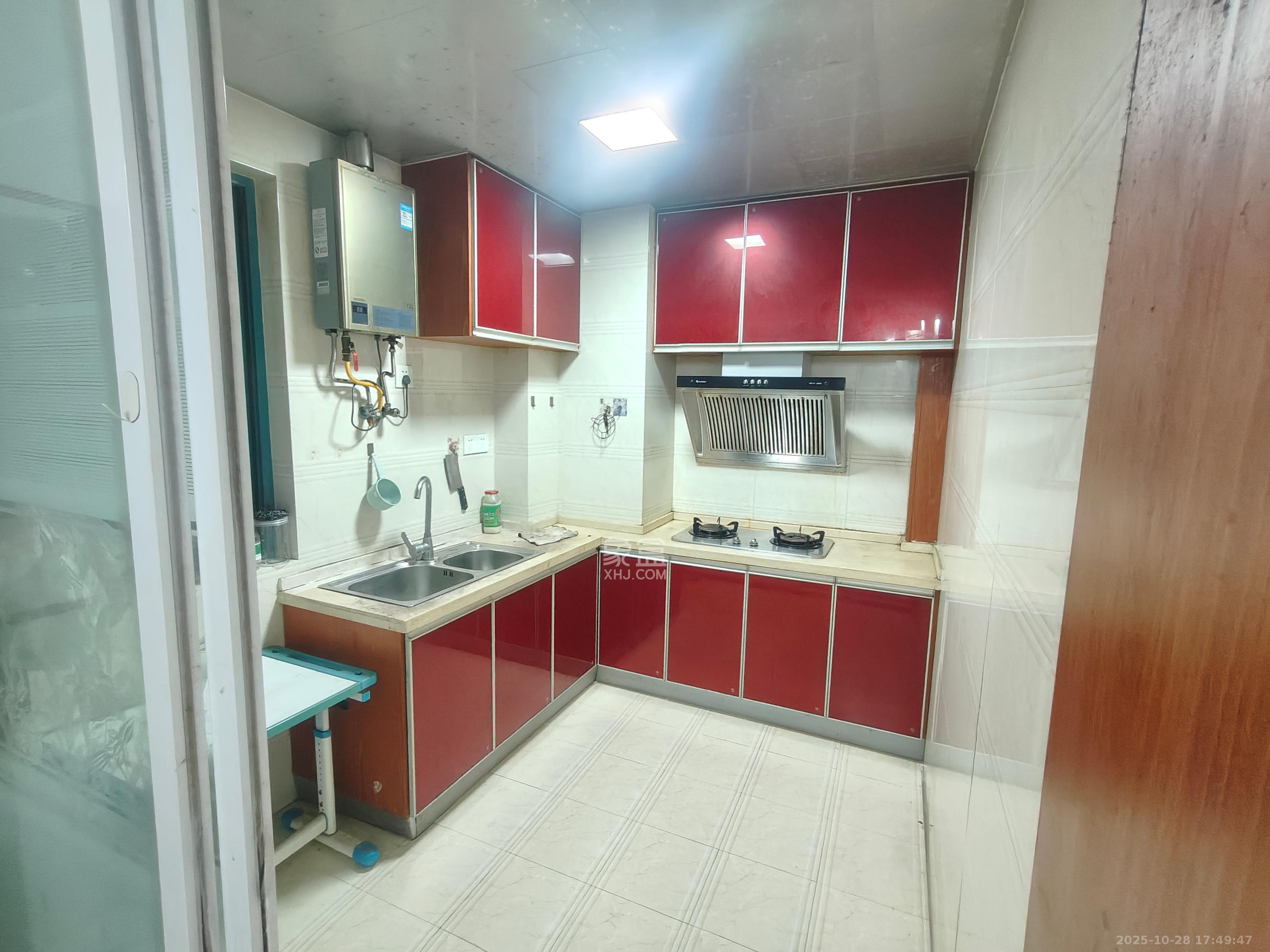 蝴蝶谷 2室2厅1卫 1500.0元/月 蝴蝶谷 2室2厅1卫 1500.0元/月室内图