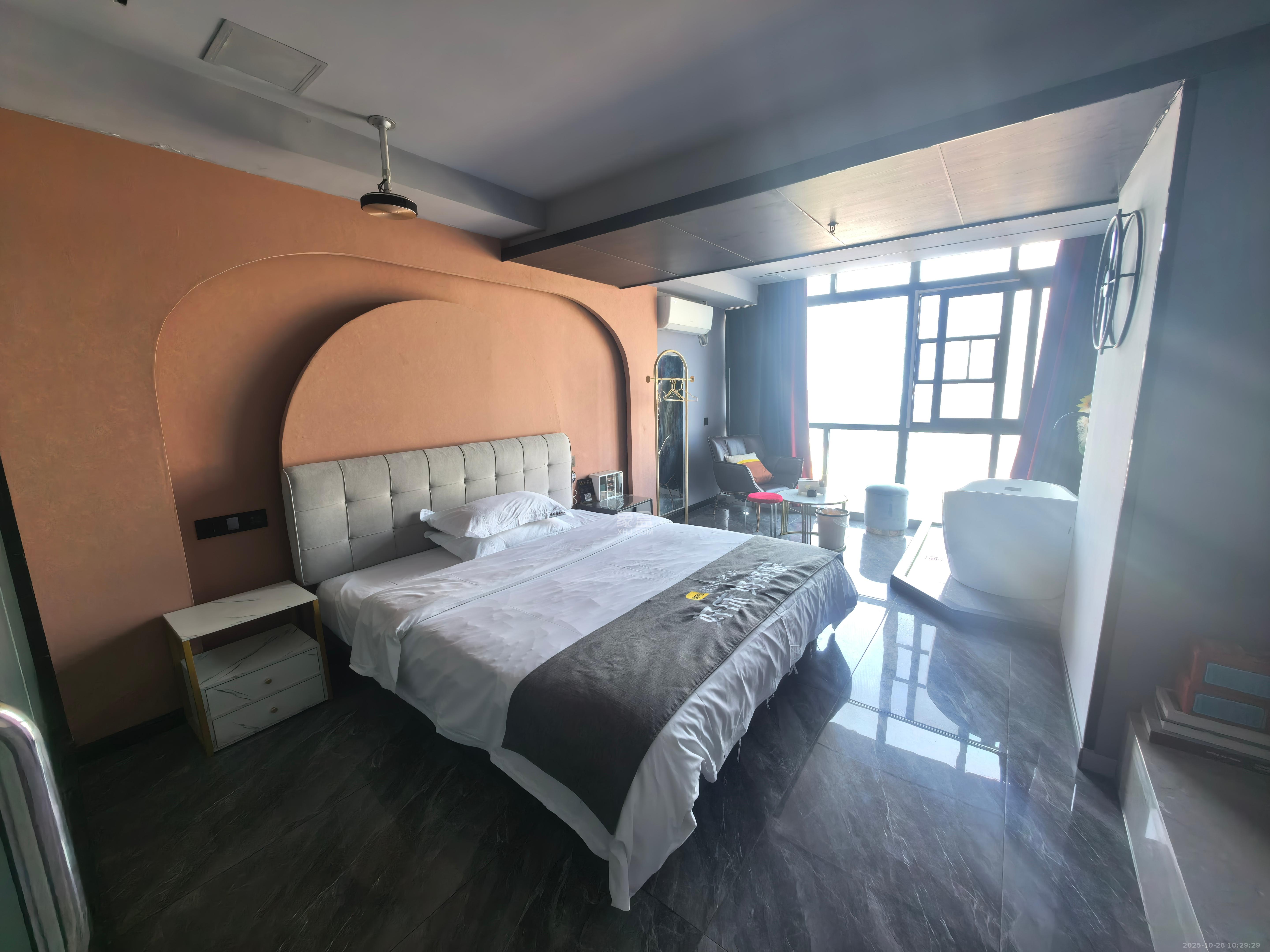 上城金都  6室0厅4卫    11500.0元/月 上城金都  6室0厅4卫    11500.0元/月室内图