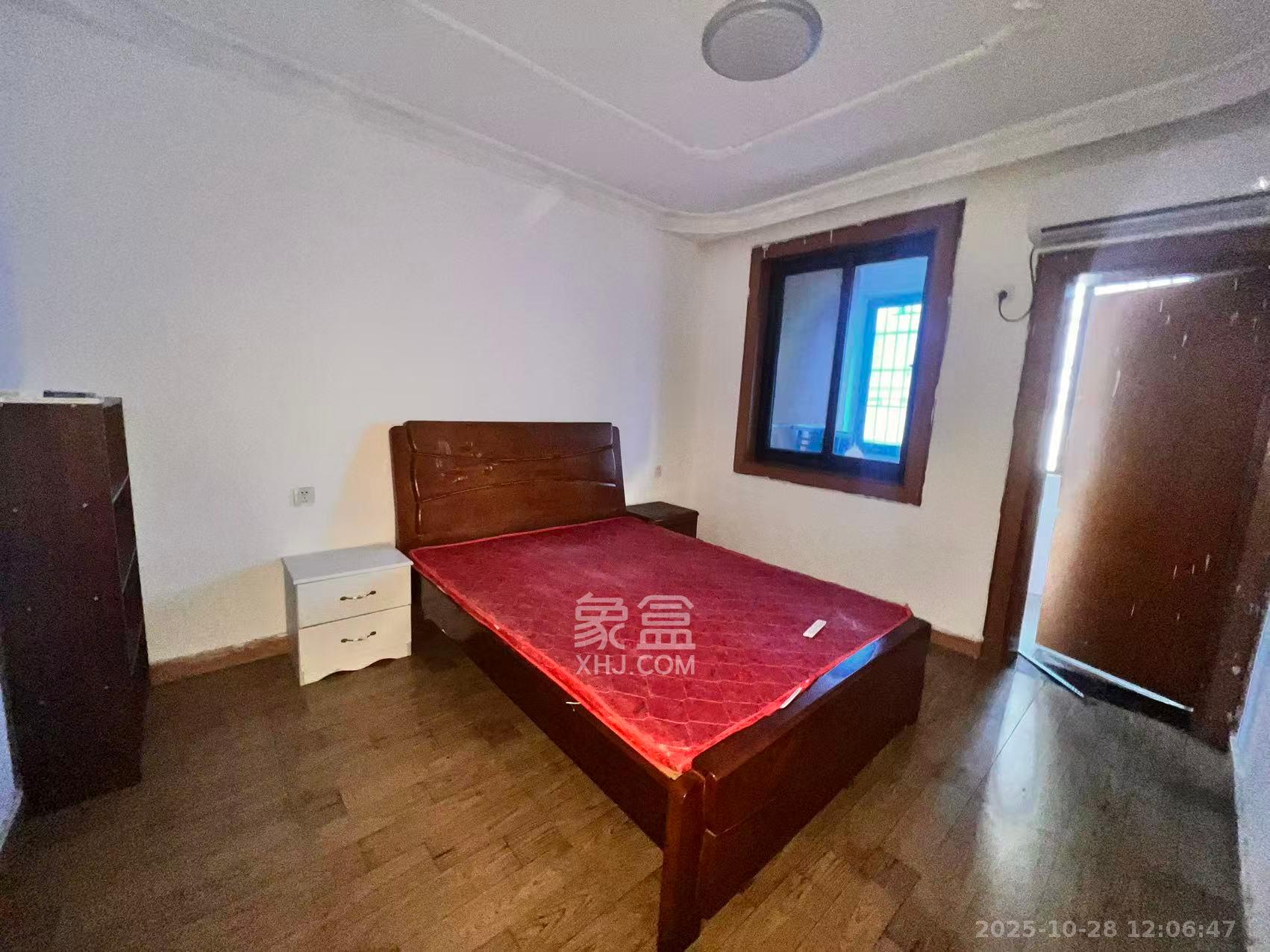 燕山街社区 3室1厅1卫 2100.0元/月 燕山街社区 3室1厅1卫 2100.0元/月室内图