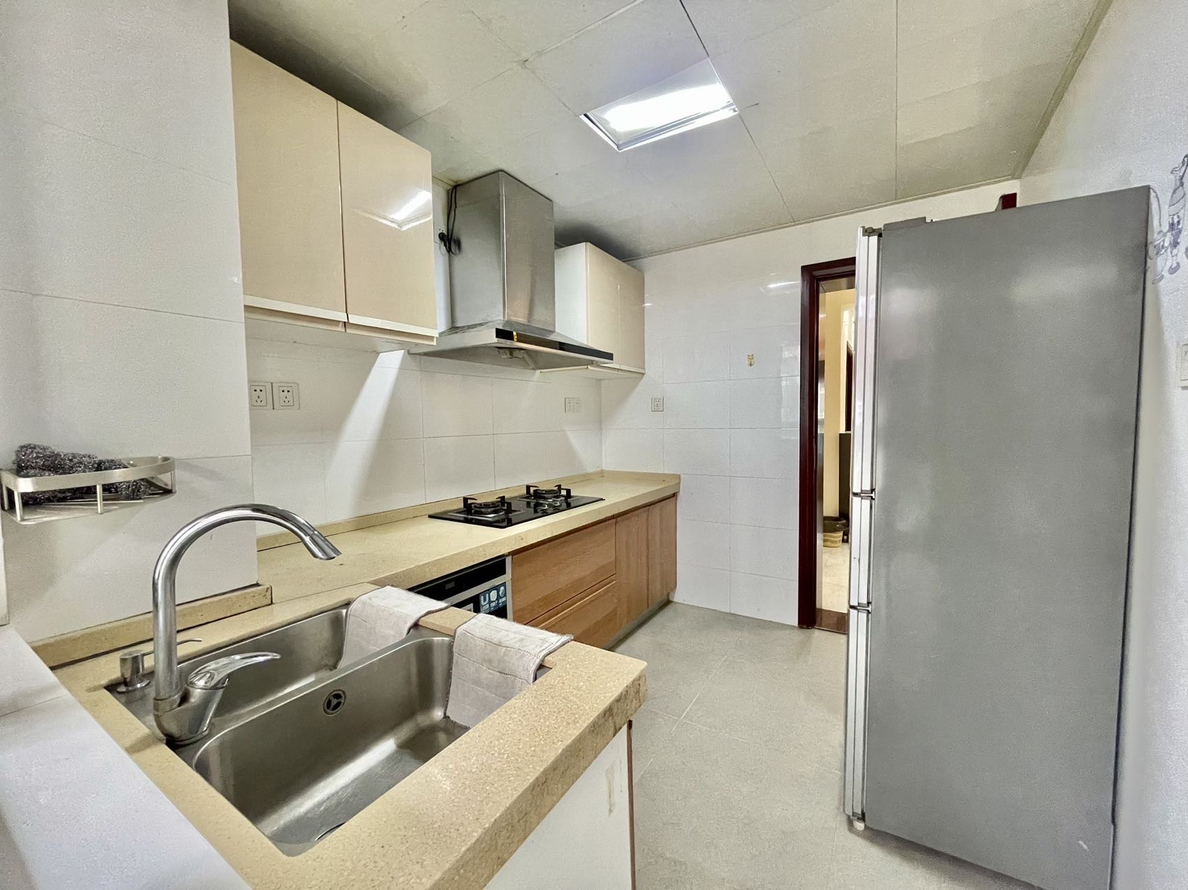 世代雅居  3室2厅2卫    4000.0元/月 世代雅居  3室2厅2卫    4000.0元/月室内图