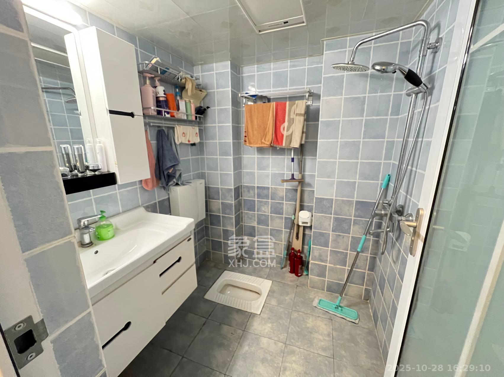 协信星澜汇  2室2厅1卫    2700.0元/月室内图