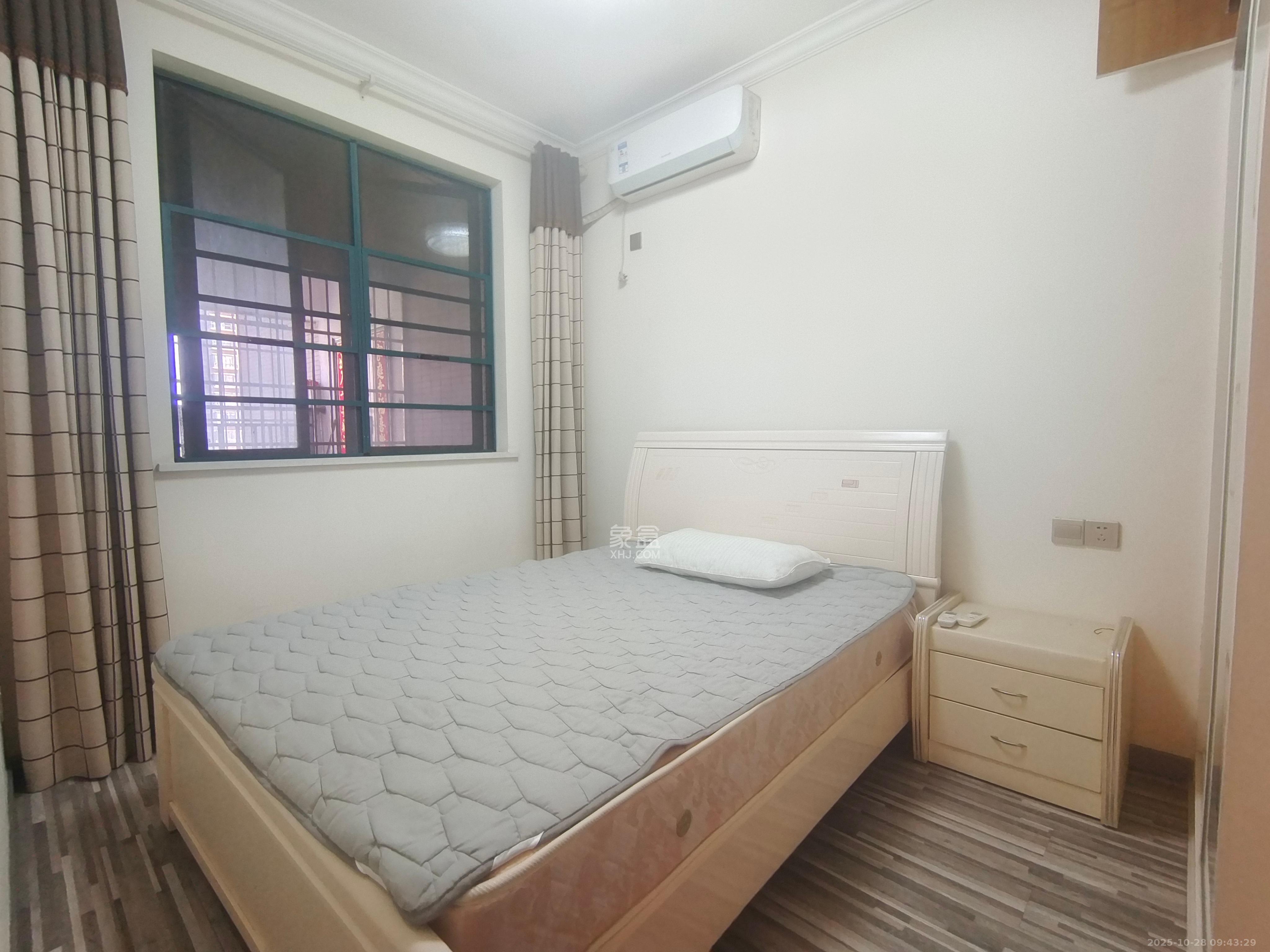 绿洲花园  3室2厅1卫    2600.0元/月 绿洲花园  3室2厅1卫    2600.0元/月室内图