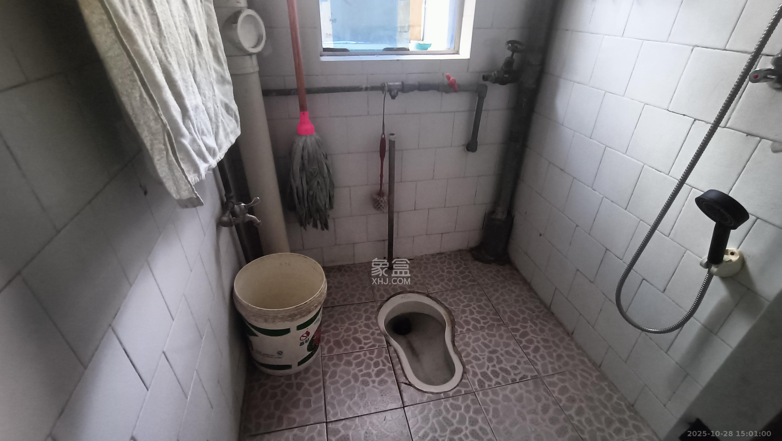 红花坡轻工设计院(轻安宿舍)  2室1厅1卫    1500.0元/月 红花坡轻工设计院(轻安宿舍)  2室1厅1卫    1500.0元/月室内图